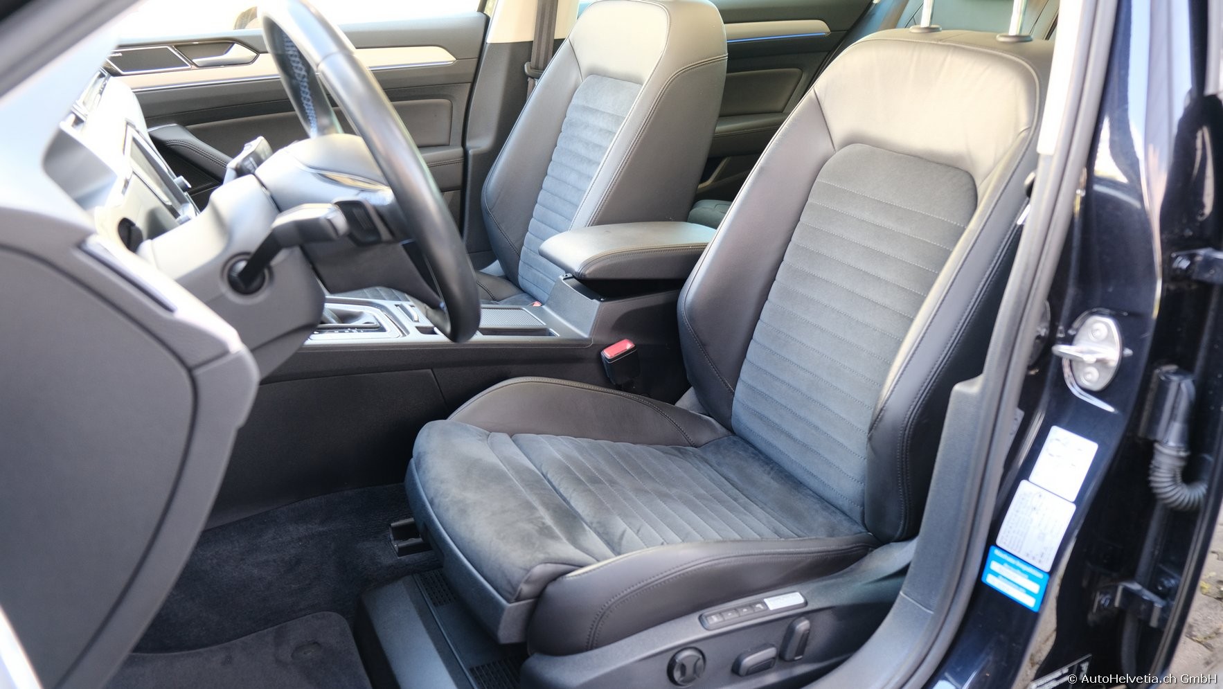 VW Passat Variant 1.4 TSI GTE Hybrid DSG-image-9