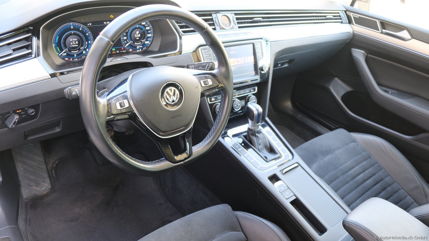 VW Passat Variant 1.4 TSI GTE Hybrid DSG-image-8