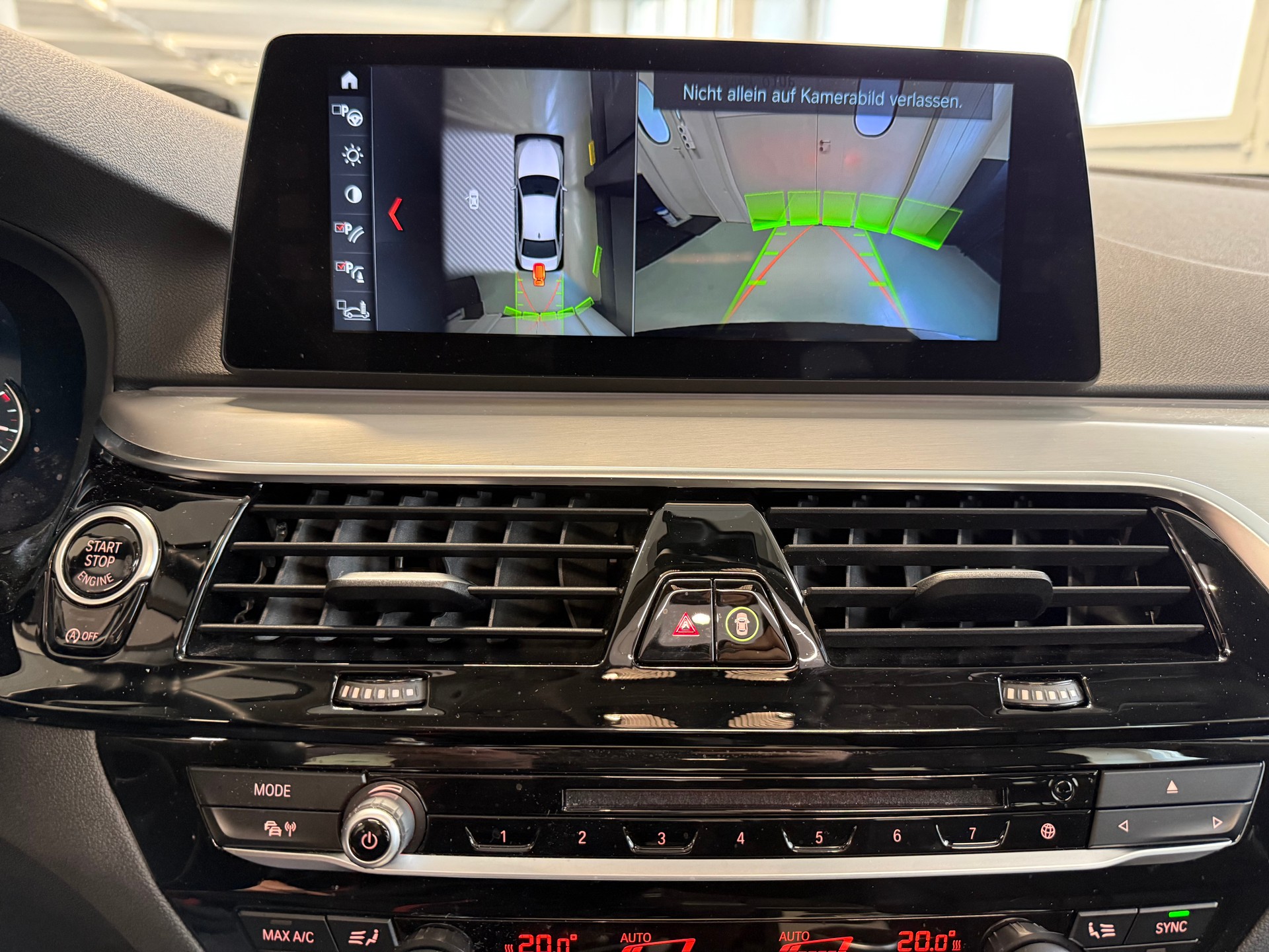 BMW 540i xDrive Steptronic-image-10