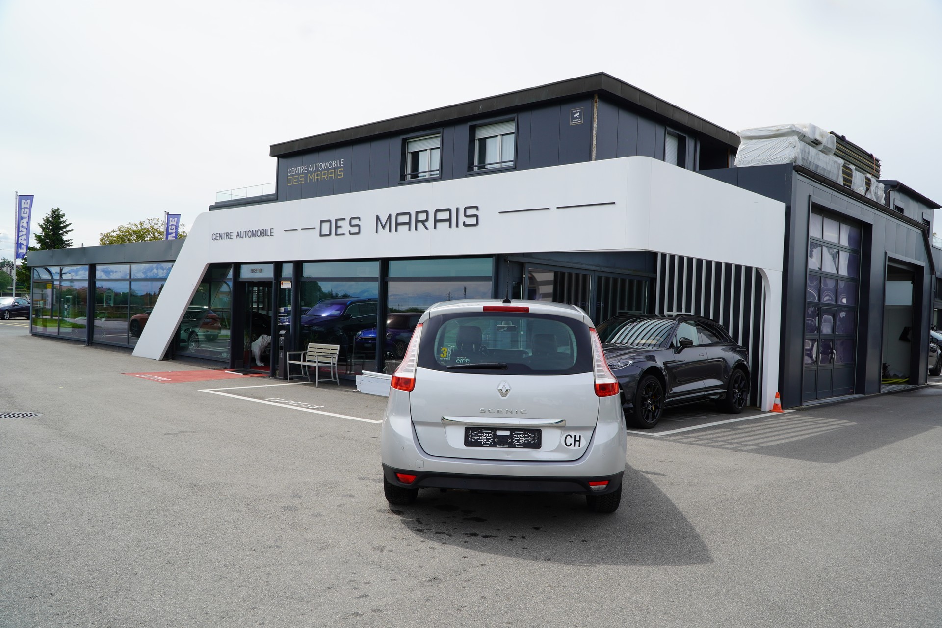 RENAULT Grand Scénic 2.0 16V Dynamique X-Tronic CVT-image-5