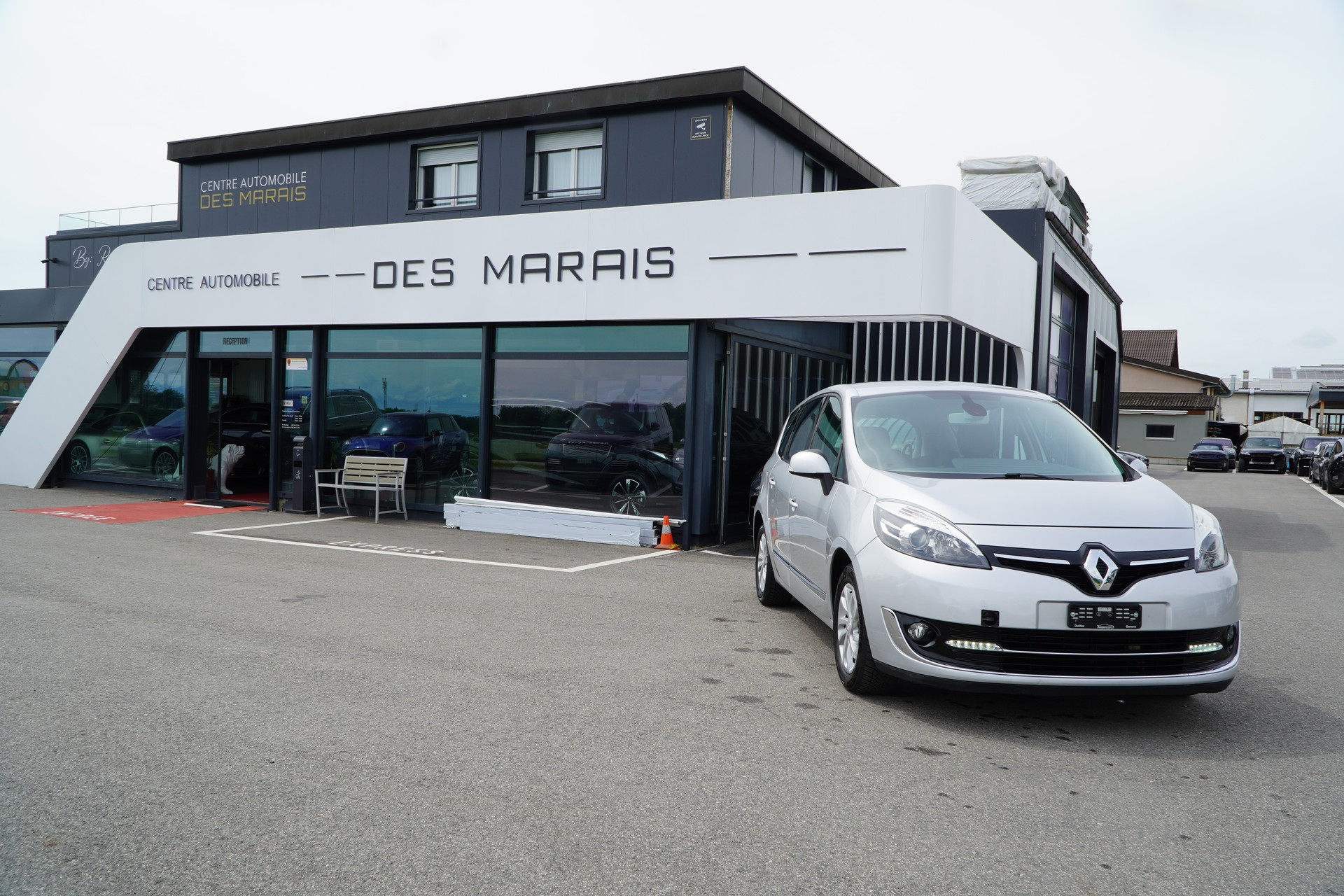 RENAULT Grand Scénic 2.0 16V Dynamique X-Tronic CVT-showroom-element-2