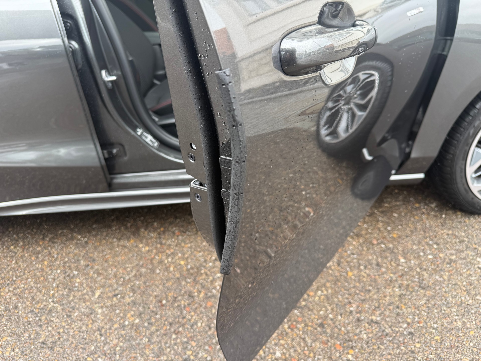 FORD Focus Station Wagon 1.0i EcoB Hybrid 155 ST-Line X-image-13
