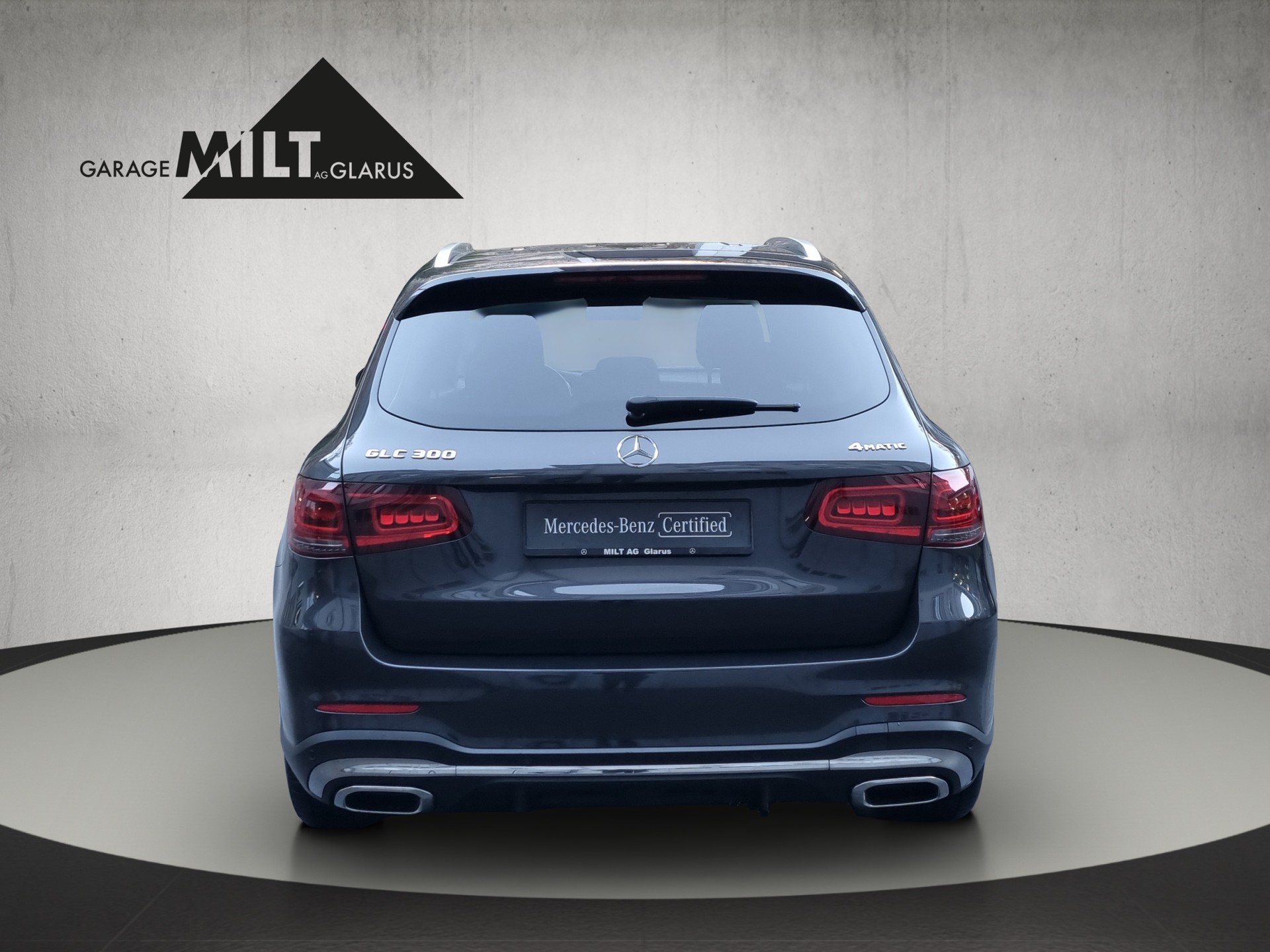 MERCEDES-BENZ GLC 300 AMG Line 4m-image-7