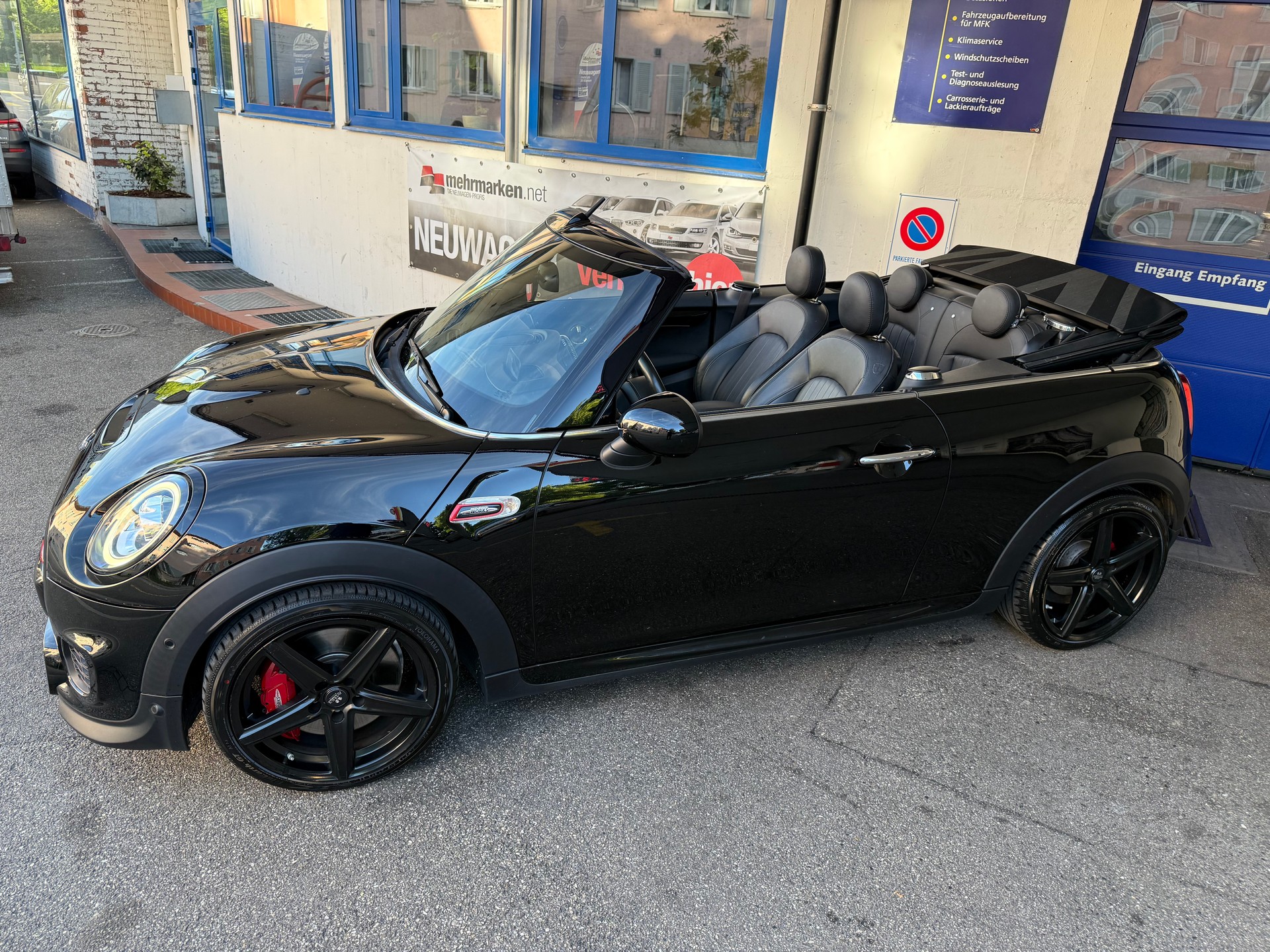 MINI Cooper John Cooper Works Cabriolet Steptronic-showroom-element-2