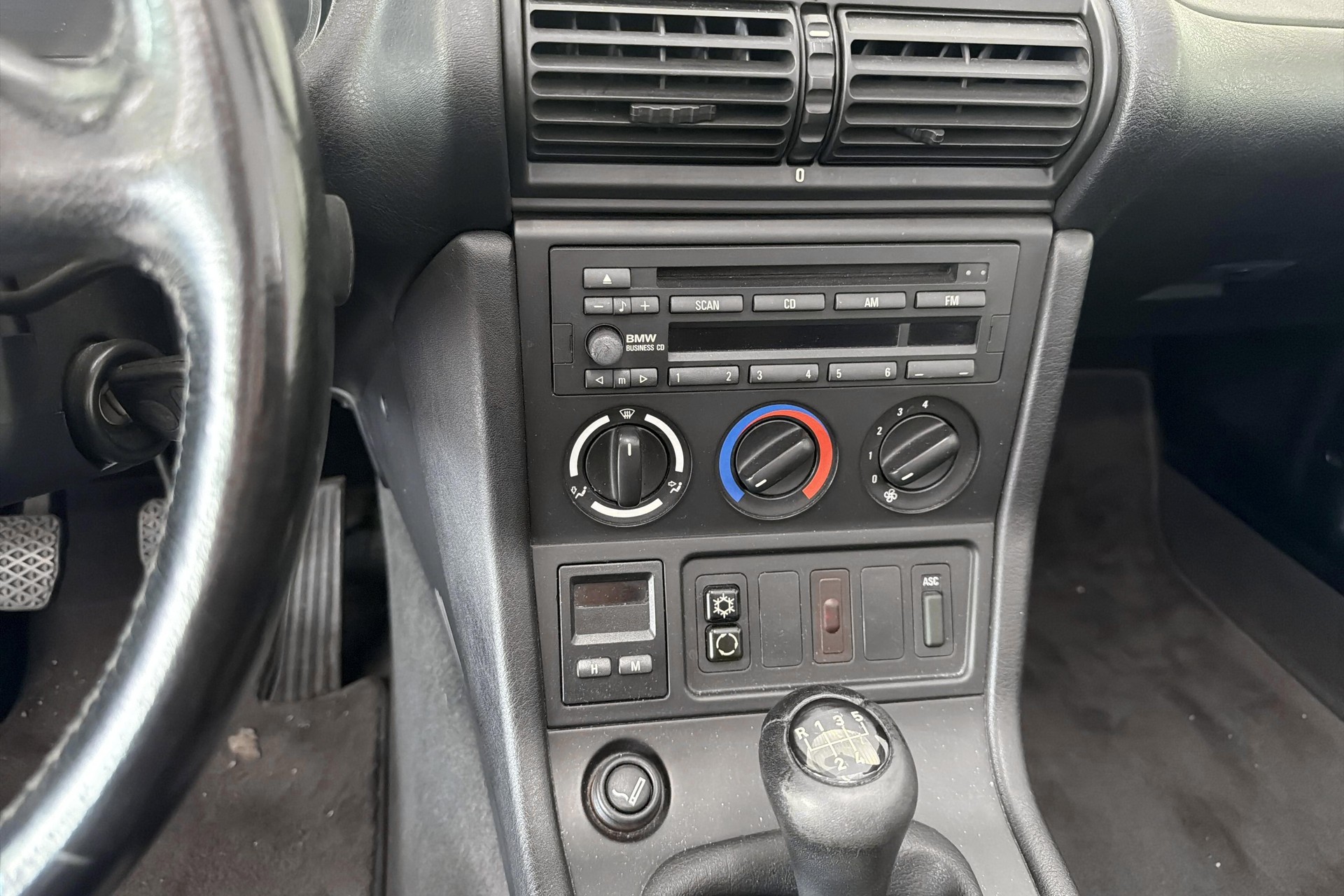 BMW Z3 1.8i Roadster-image-11