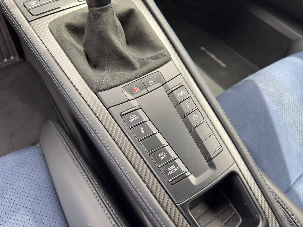 PORSCHE Cayman 718 4.0 GT4 RS PDK-image-7