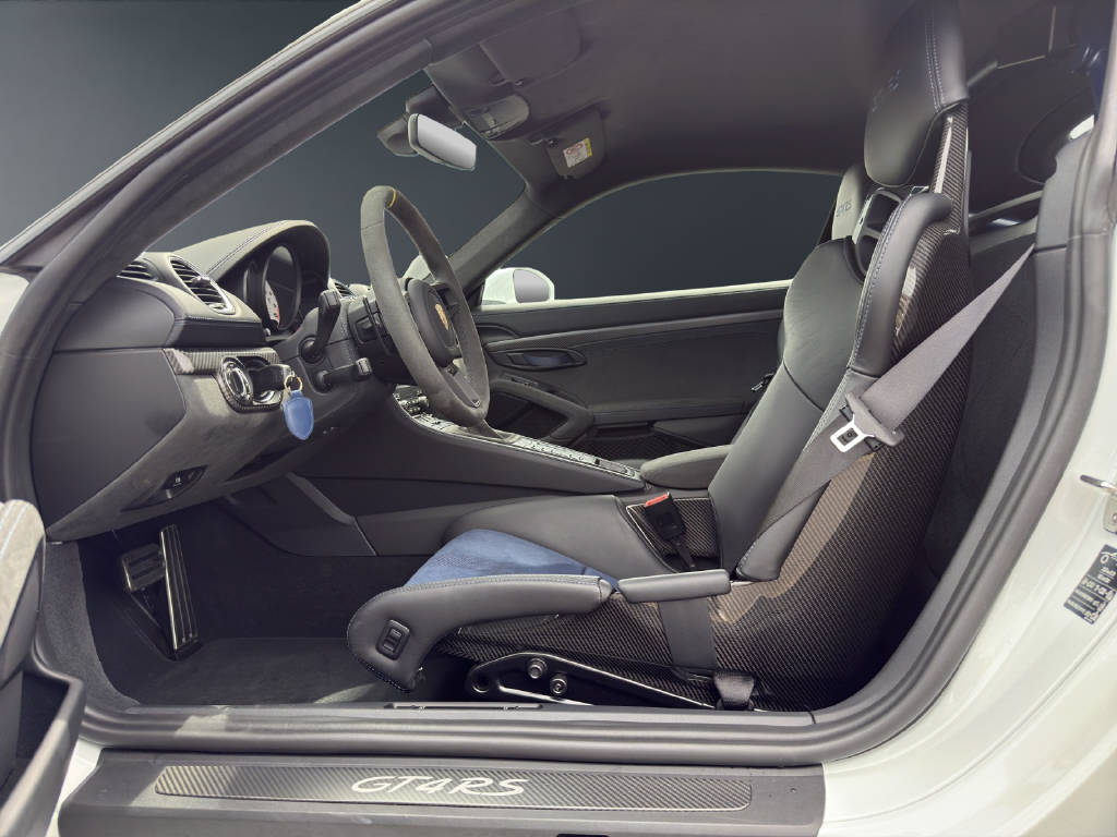 PORSCHE Cayman 718 4.0 GT4 RS PDK-image-6