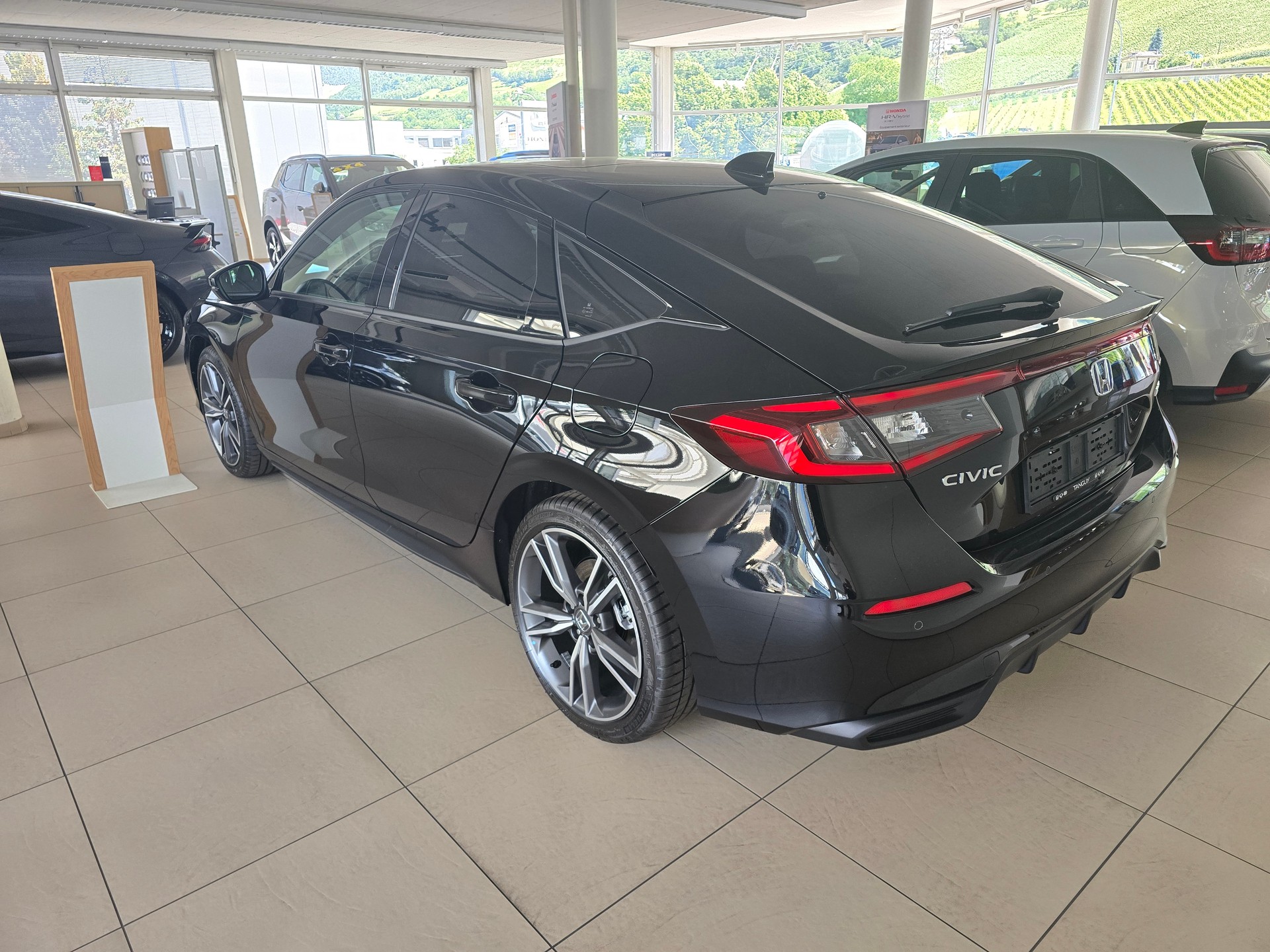 HONDA Civic 2.0 i-MMD HEV Adv.-image-1