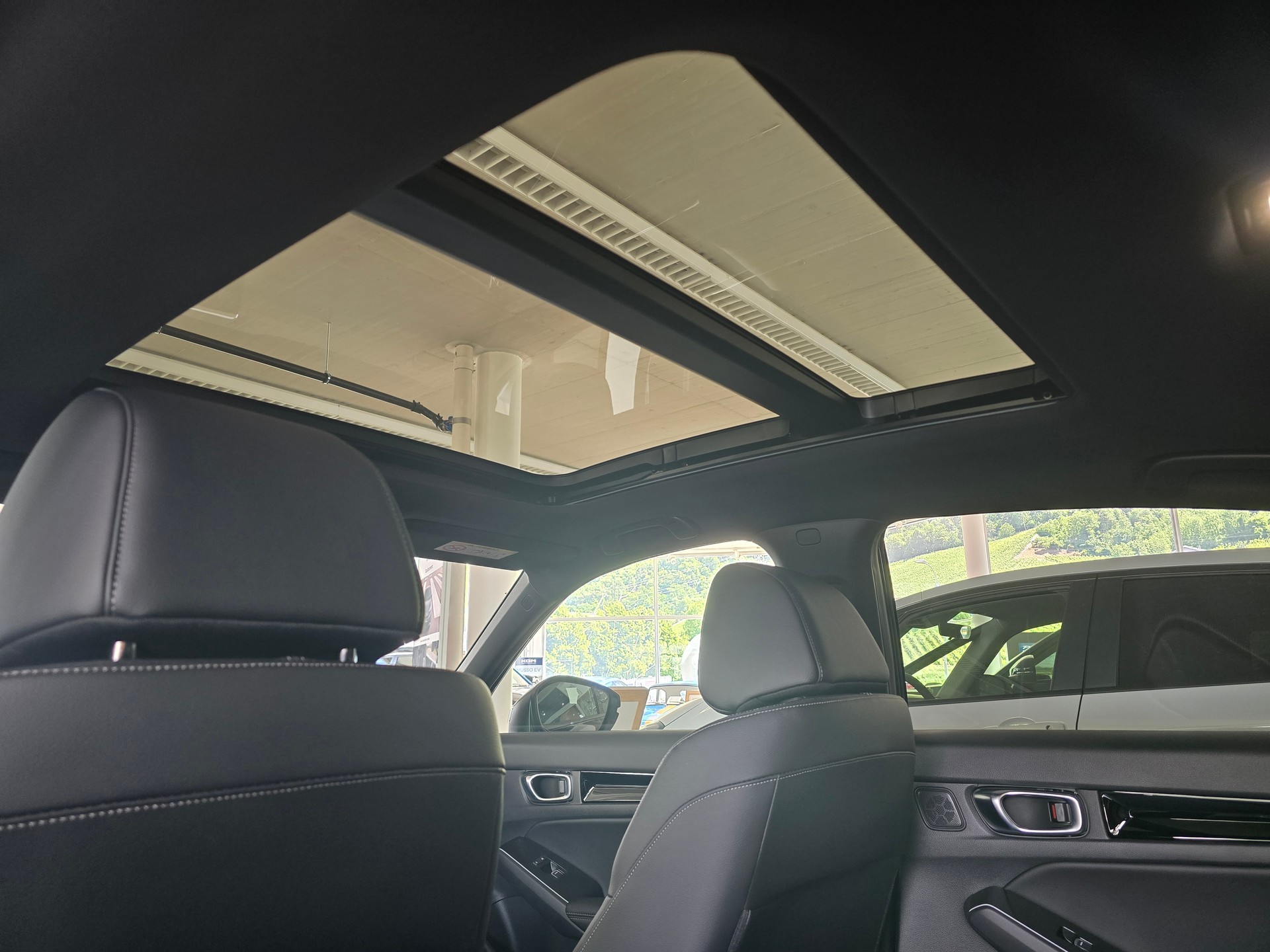 HONDA Civic 2.0 i-MMD HEV Adv.-image-9