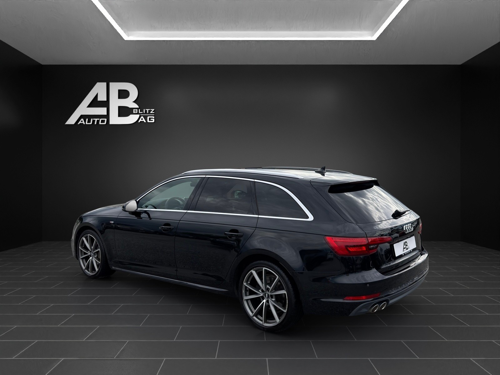 AUDI A4 Avant 2.0 TDI S-Line Sport quattro S-tronic mit 190 PS-showroom-element-2