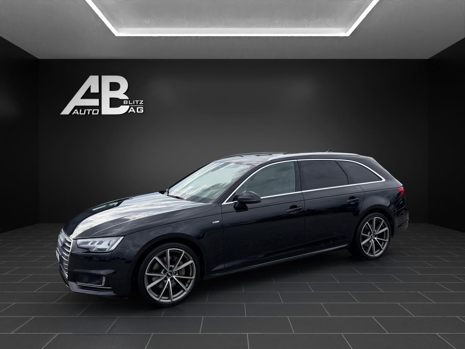 AUDI A4 Avant 2.0 TDI S-Line Sport quattro S-tronic mit 190 PS-showroom-element-1