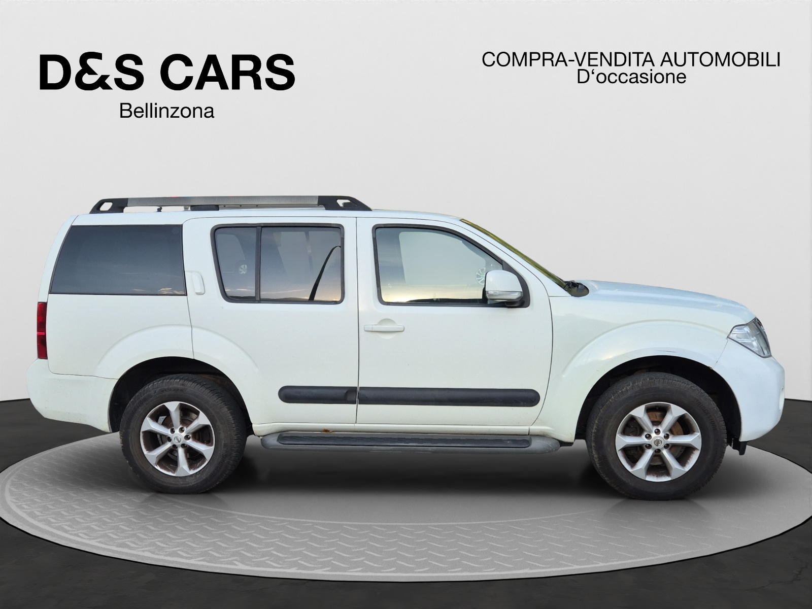 NISSAN Pathfinder 2.5 dCi SE-image-6