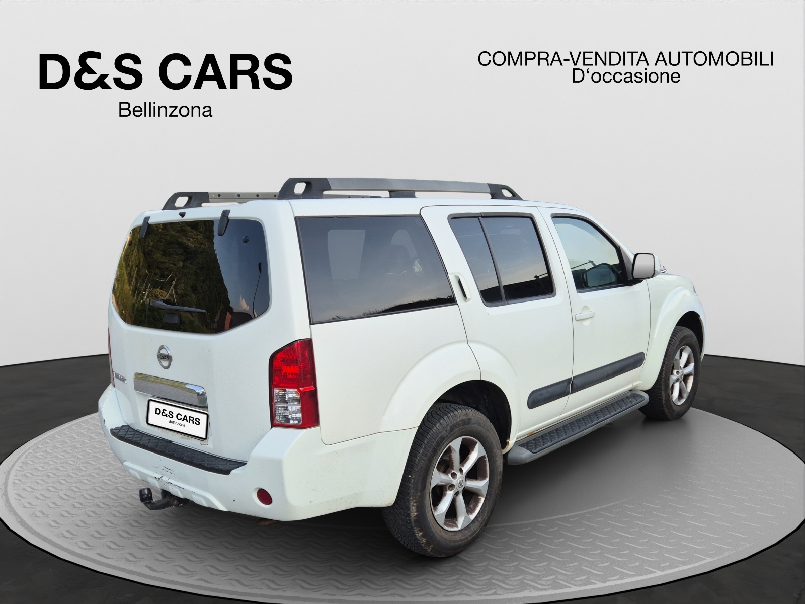 NISSAN Pathfinder 2.5 dCi SE-image-4