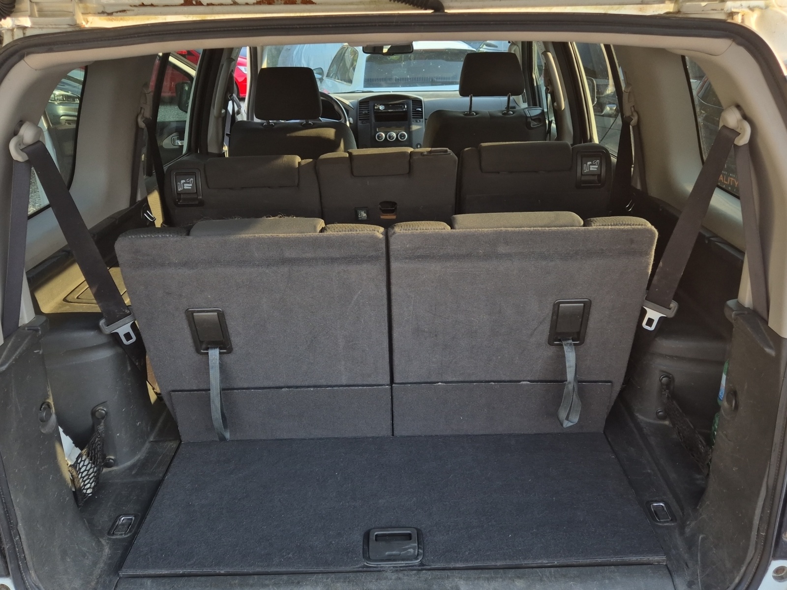 NISSAN Pathfinder 2.5 dCi SE-image-14