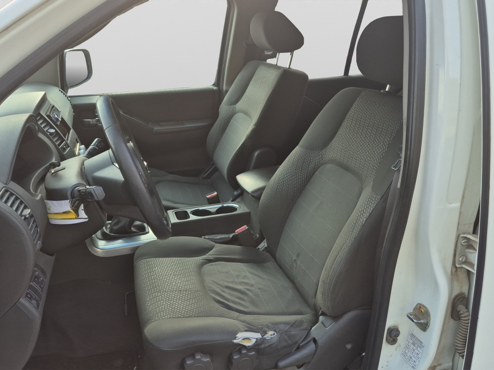 NISSAN Pathfinder 2.5 dCi SE-image-12