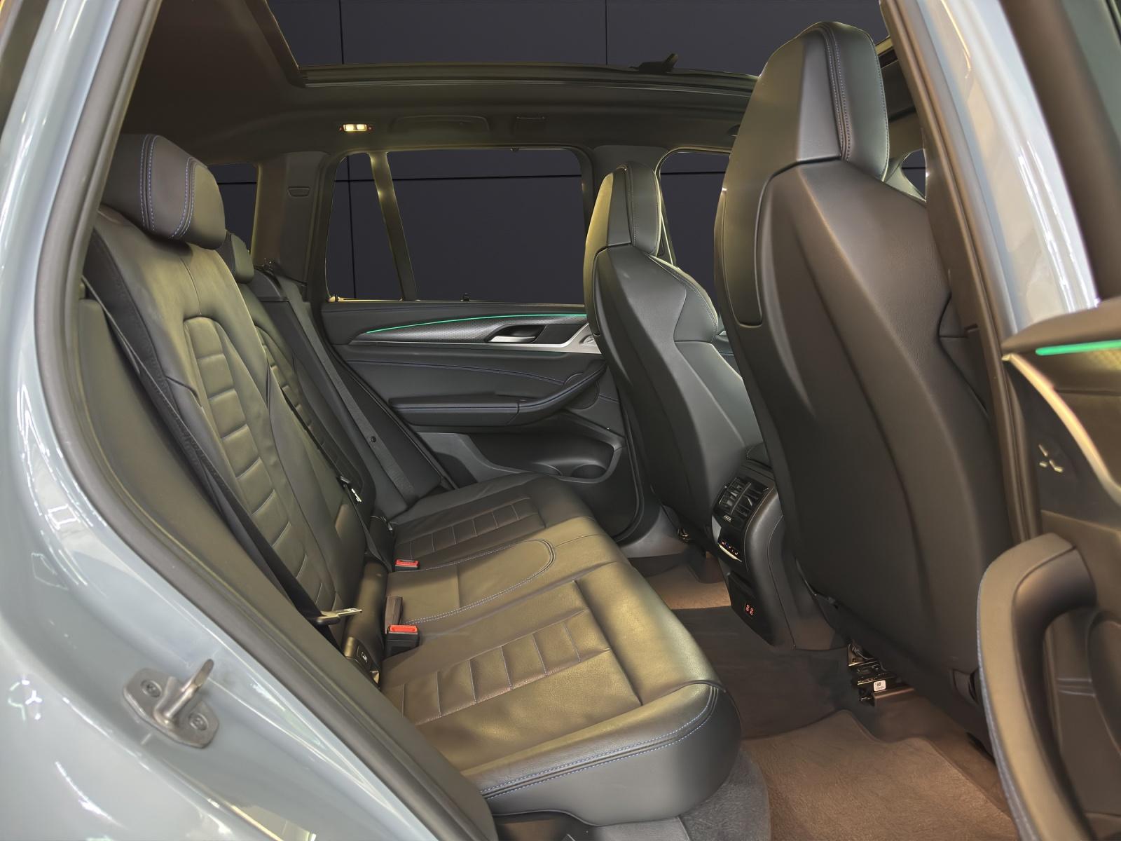 BMW X3 30e xDrive-image-13