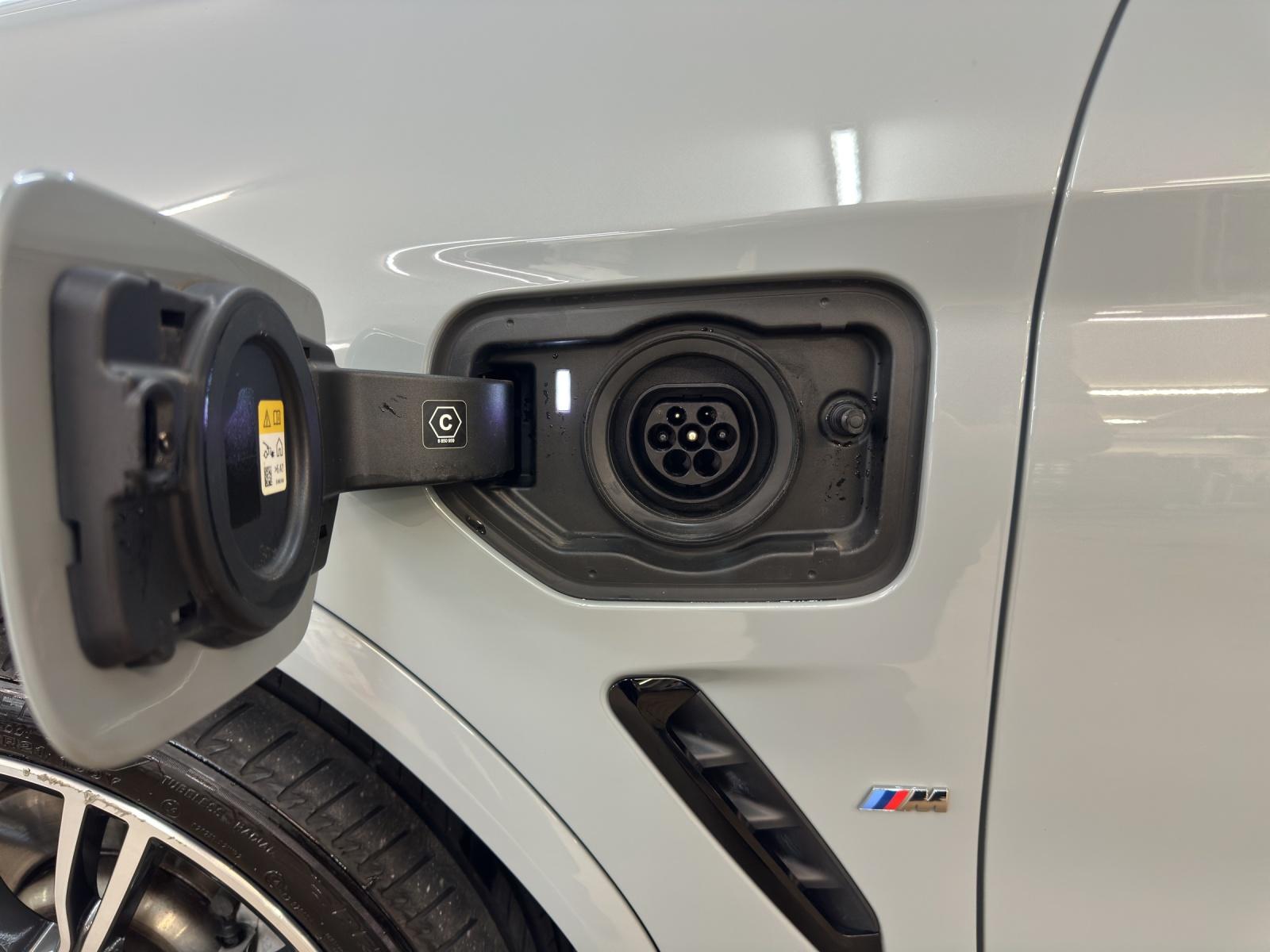 BMW X3 30e xDrive-image-23