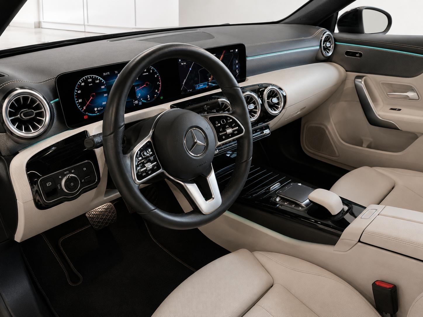 MERCEDES-BENZ CLA 200 | Apple CarPlay | Digital Cockpit | Luxus Interieur-image-12