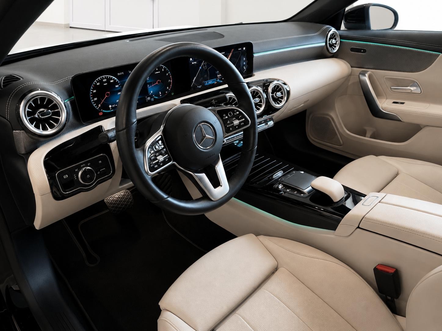 MERCEDES-BENZ CLA 200 | Apple CarPlay | Digital Cockpit | Luxus Interieur-image-11