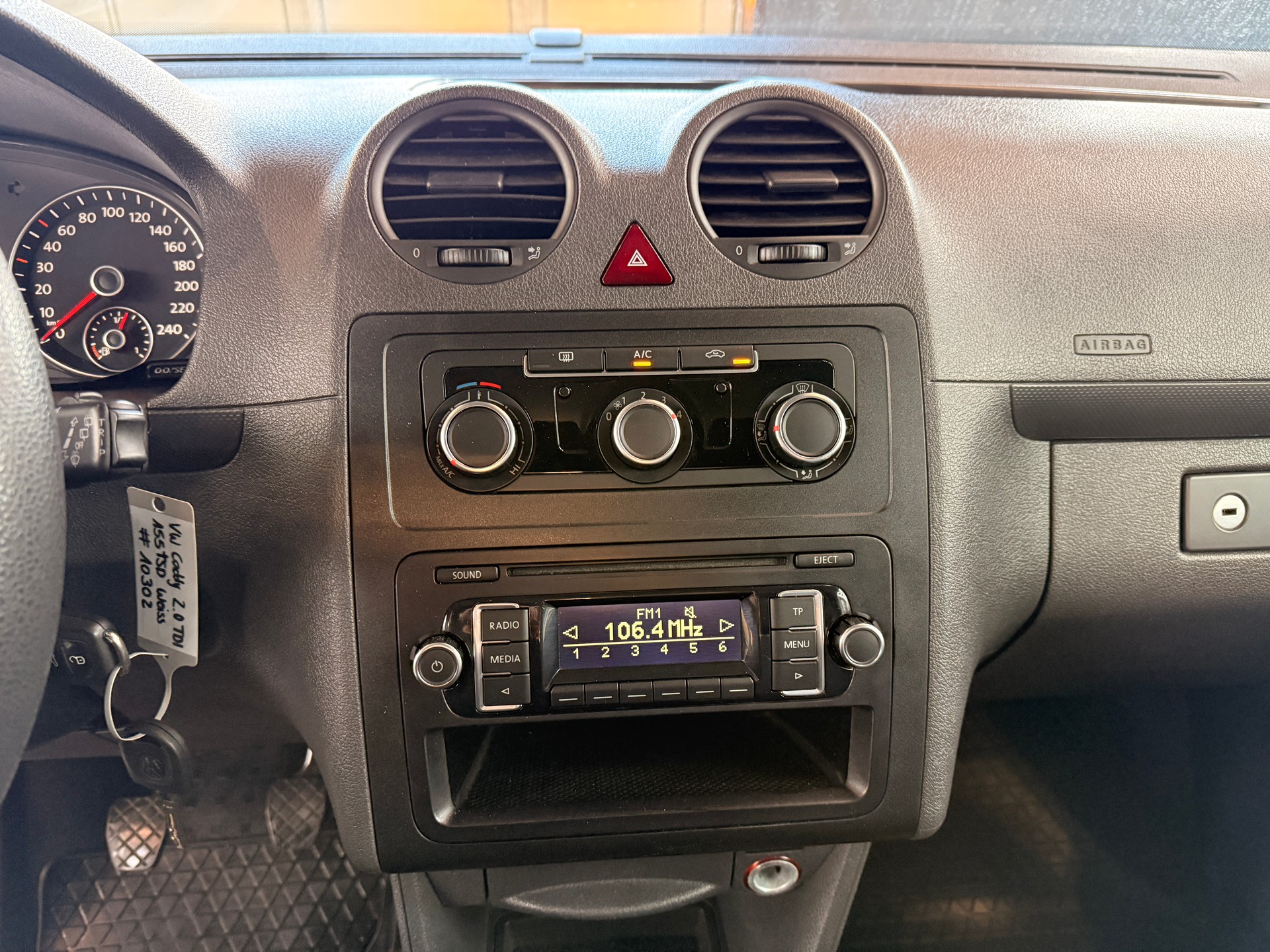 VW Caddy 2.0 TDI 4Motion-image-15