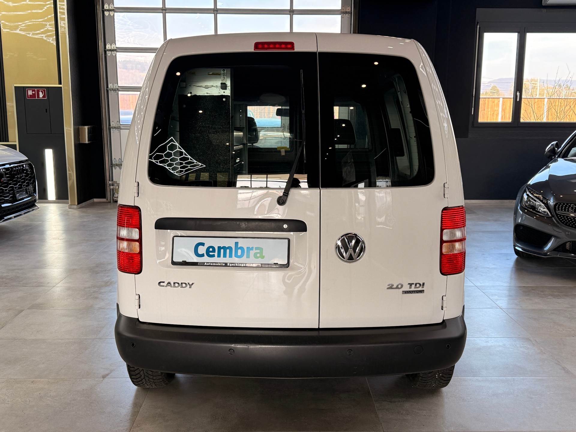 VW Caddy 2.0 TDI 4Motion-image-5