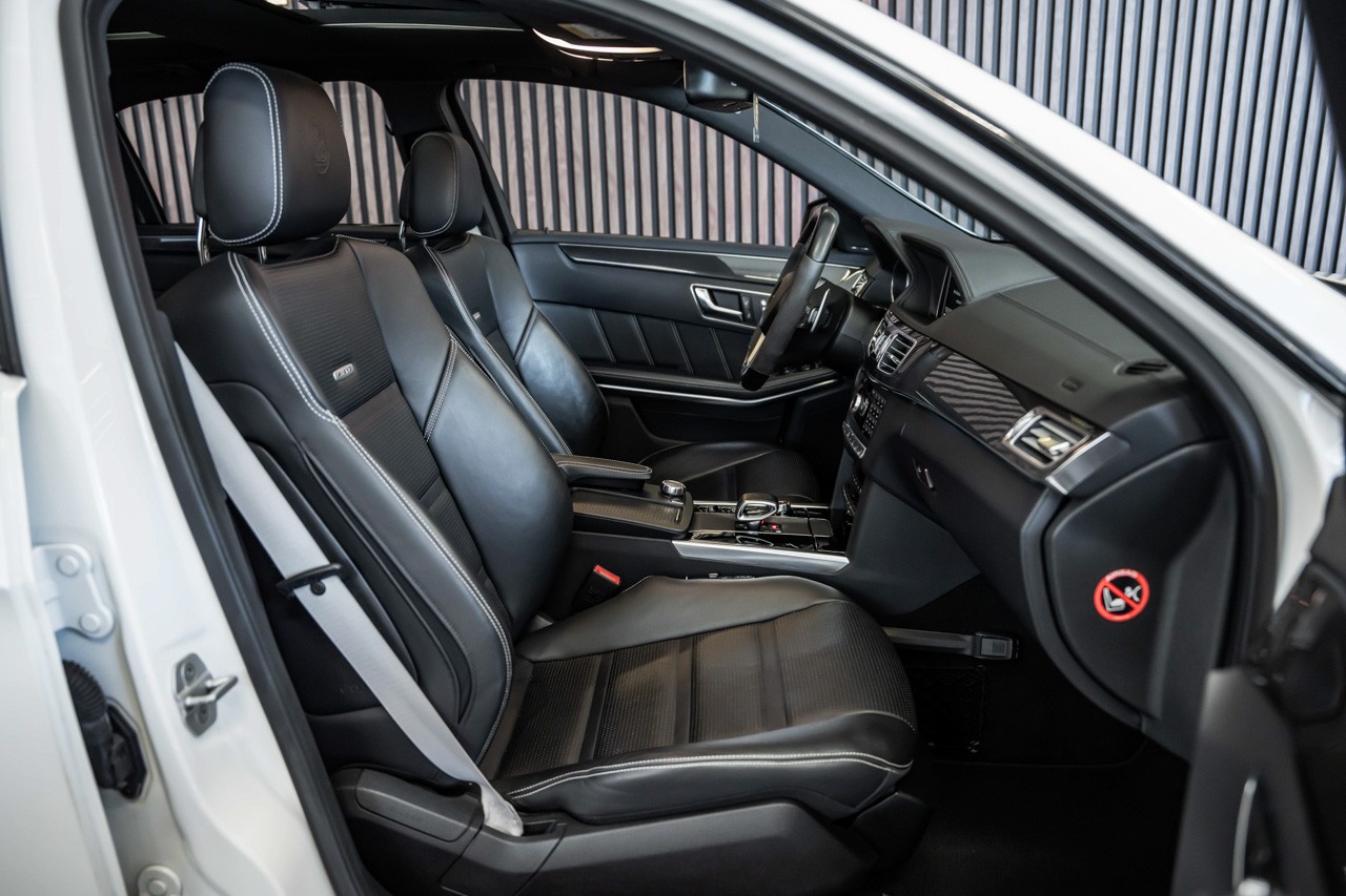 MERCEDES-BENZ E 63 AMG S 4Matic Speedshift-image-16