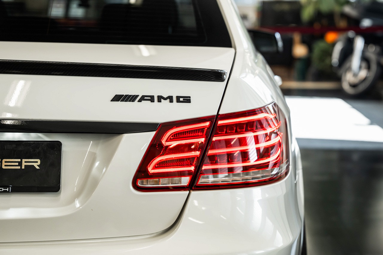 MERCEDES-BENZ E 63 AMG S 4Matic Speedshift-image-10
