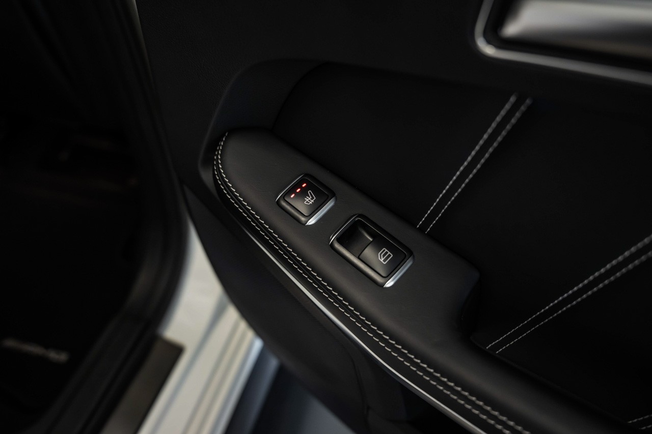 MERCEDES-BENZ E 63 AMG S 4Matic Speedshift-image-31