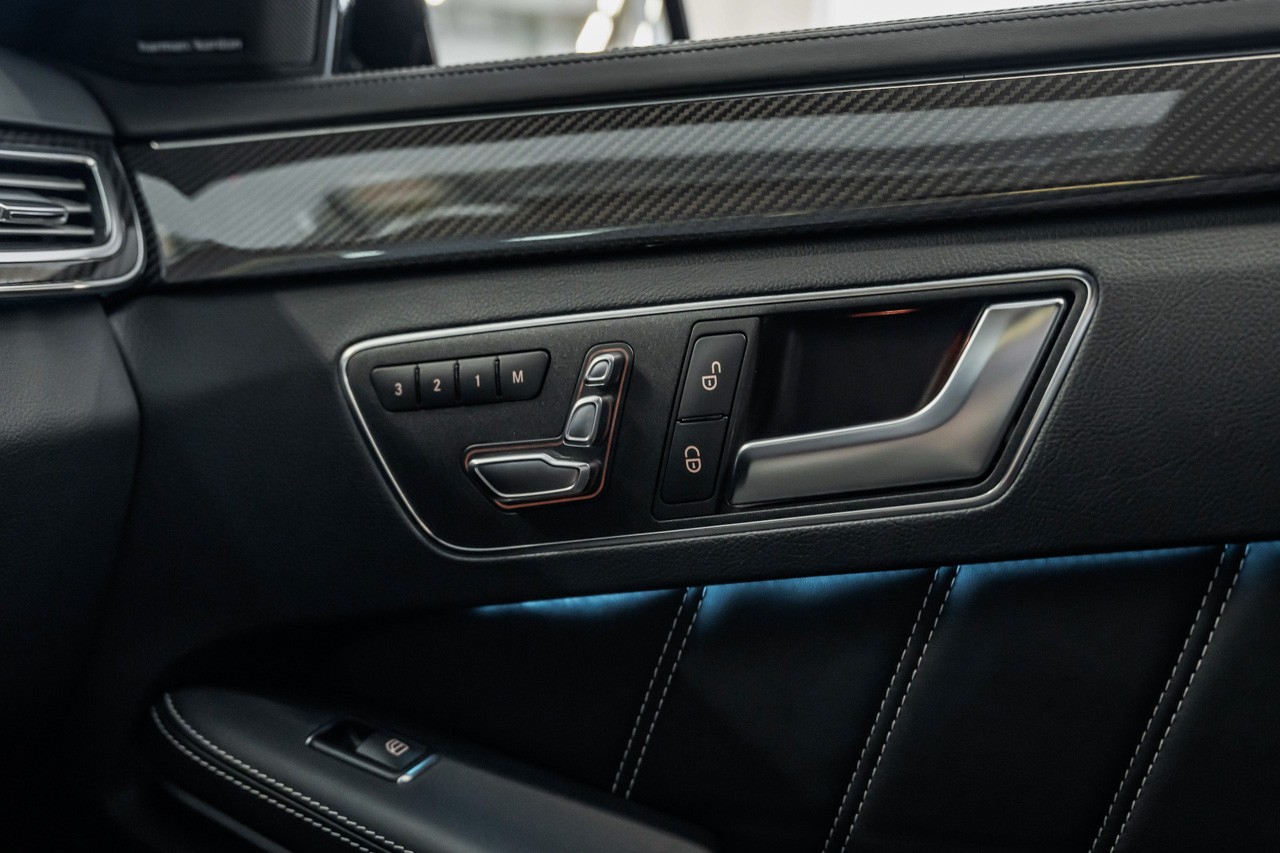 MERCEDES-BENZ E 63 AMG S 4Matic Speedshift-image-29