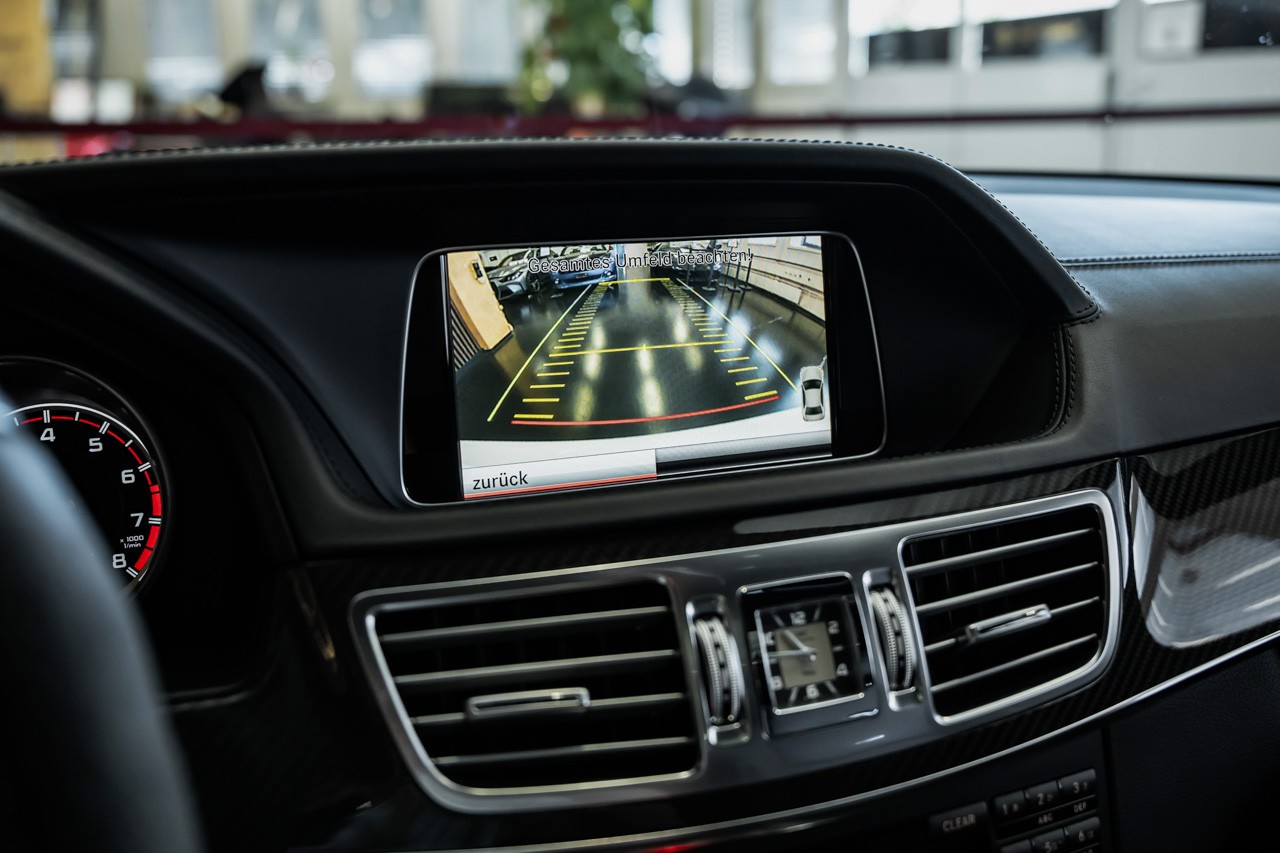 MERCEDES-BENZ E 63 AMG S 4Matic Speedshift-image-22