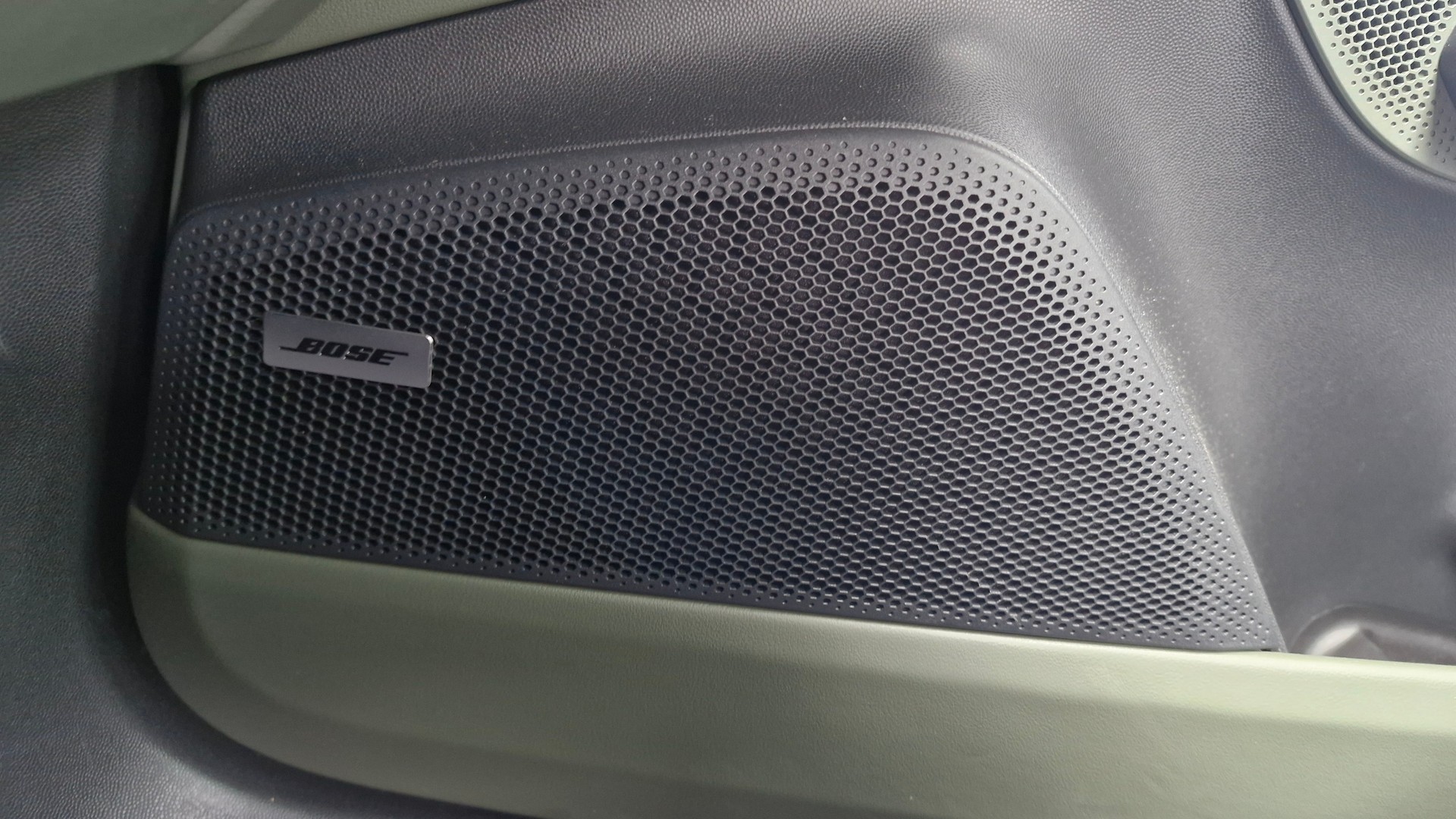 PORSCHE Turbo-image-8
