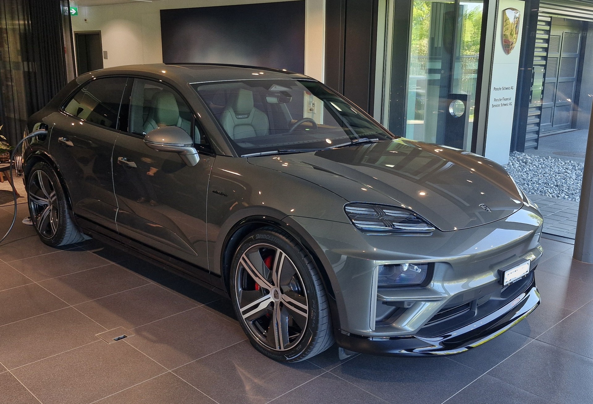 PORSCHE Turbo