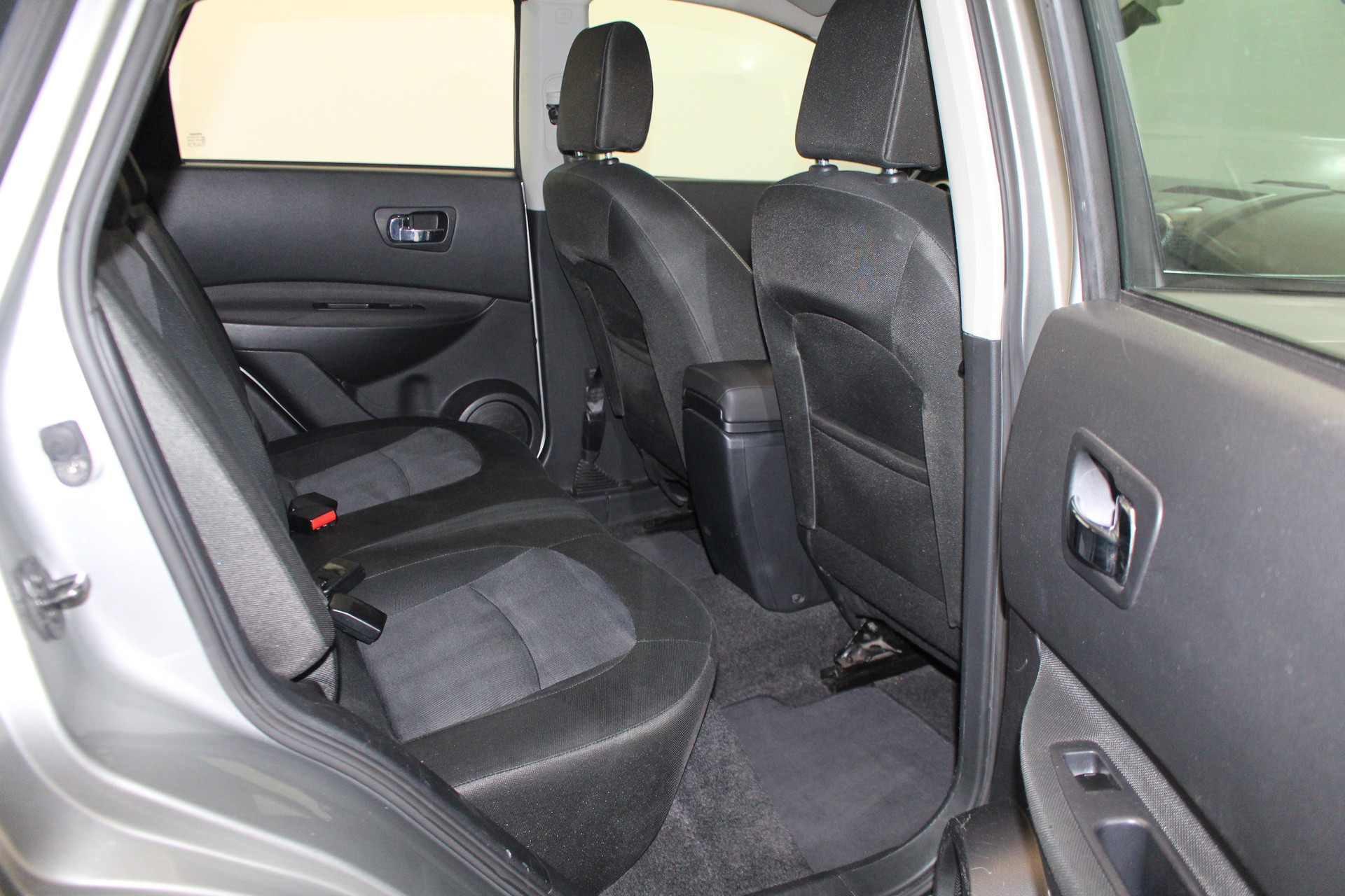 NISSAN Qashqai 2.0 16V Acenta 4x4-image-9
