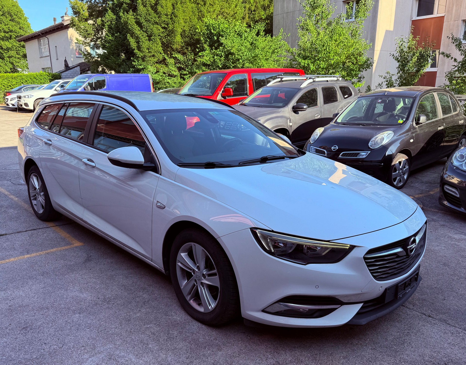 OPEL Insignia 1.6 CDTI Sports Tourer Excellence Automatic-image-1