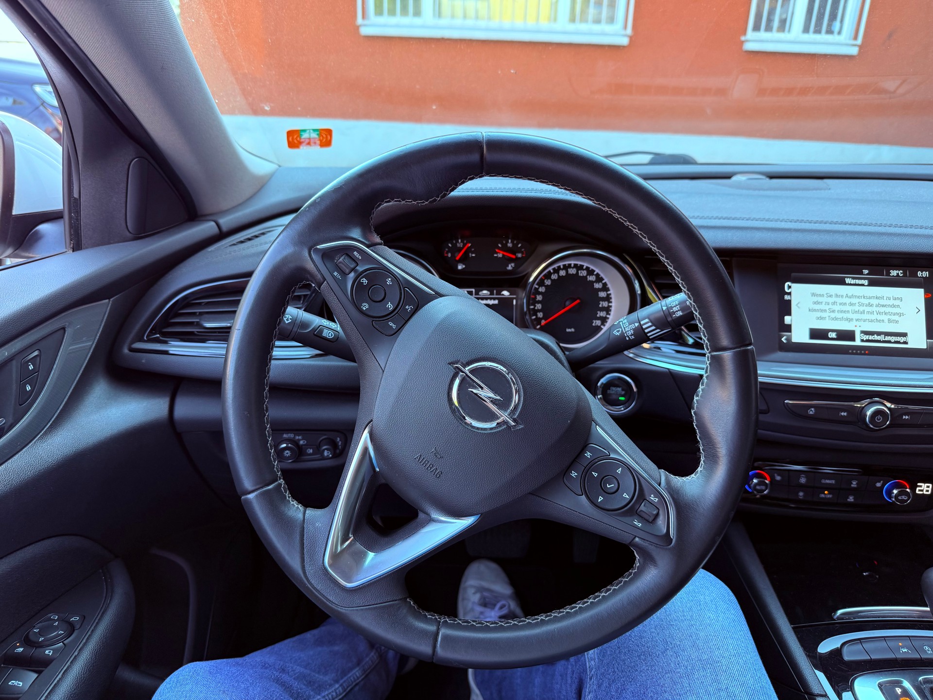 OPEL Insignia 1.6 CDTI Sports Tourer Excellence Automatic-image-5