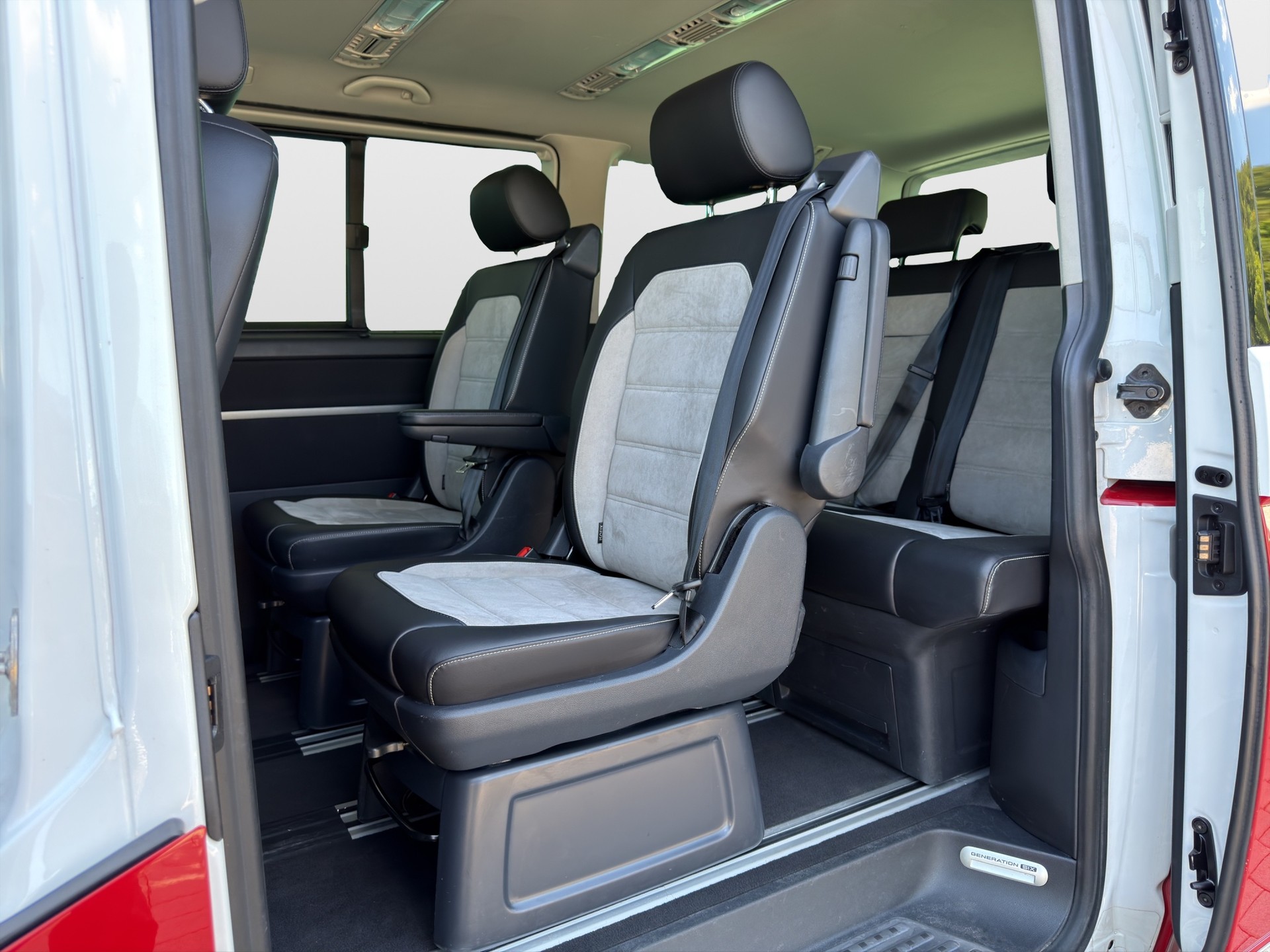 VW T6 Multivan 2.0 TSI Comfort. Gen. Six 4Motion DSG*7 Plätzer*Frisch ab MFK,1 Jahr oder 20000km Garantie*-image-13