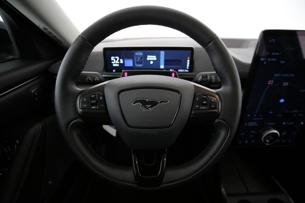 FORD Mustang Mach-E Standard-image-5