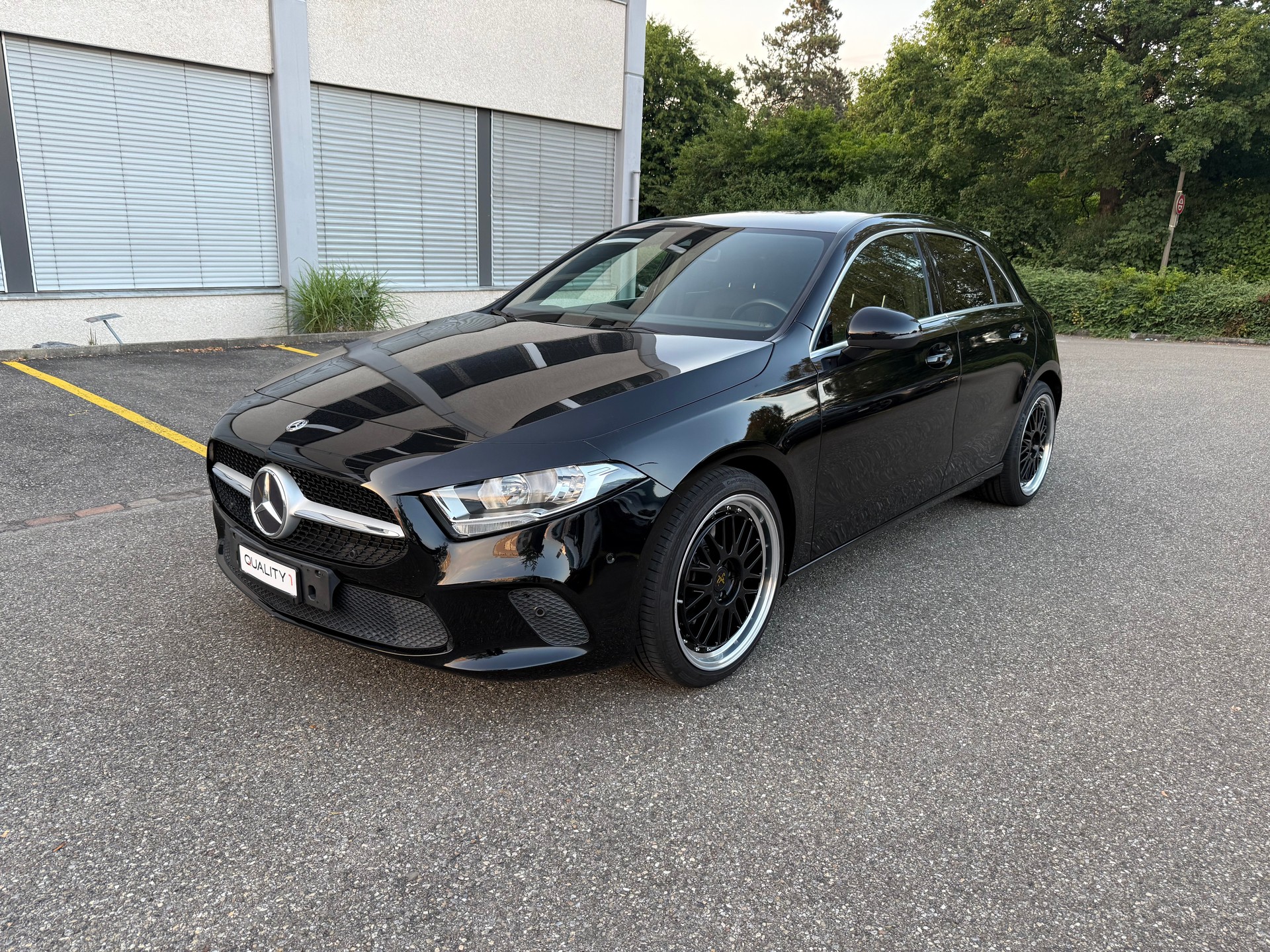 MERCEDES-BENZ A 200