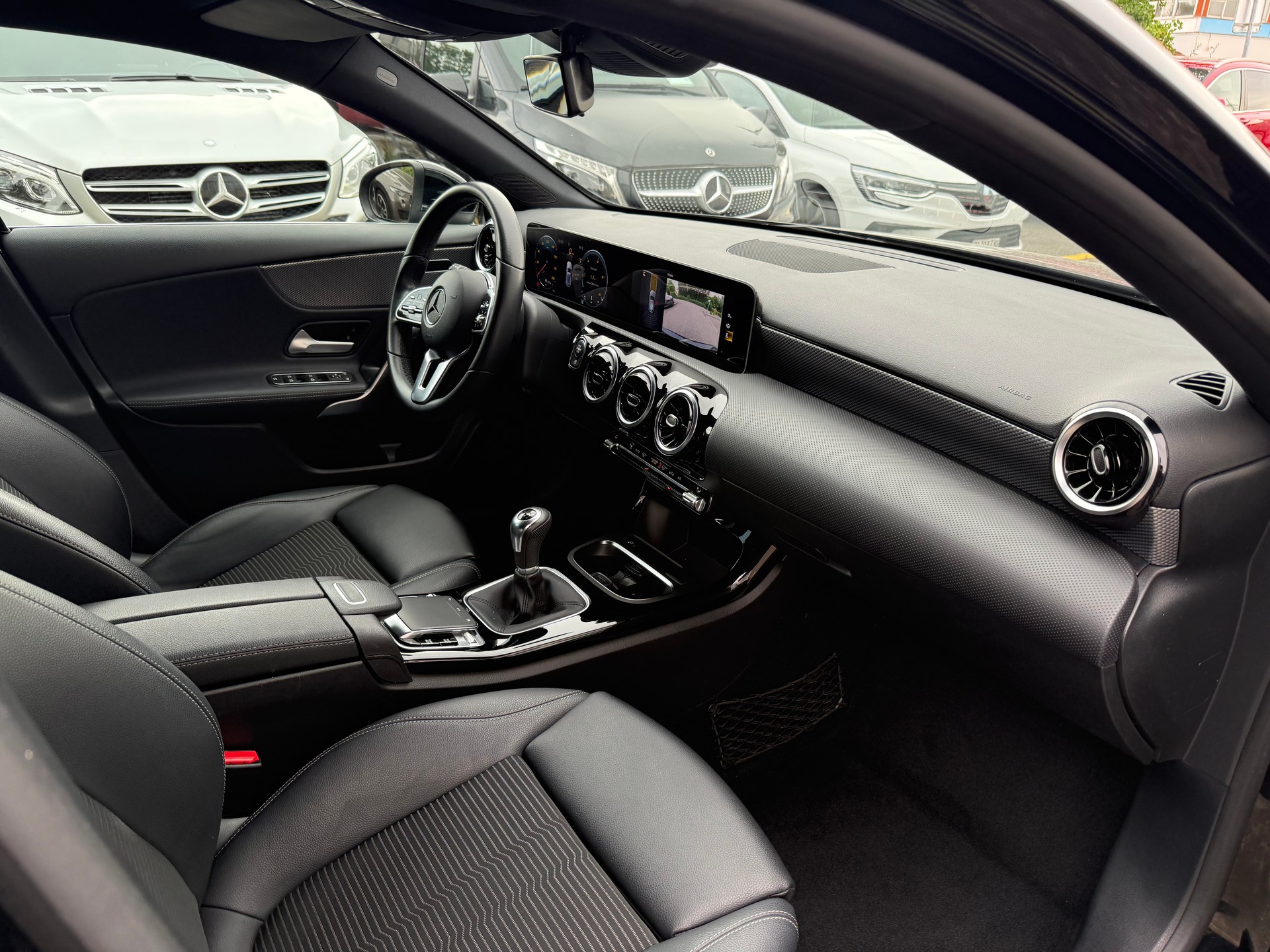 MERCEDES-BENZ A 200-image-8