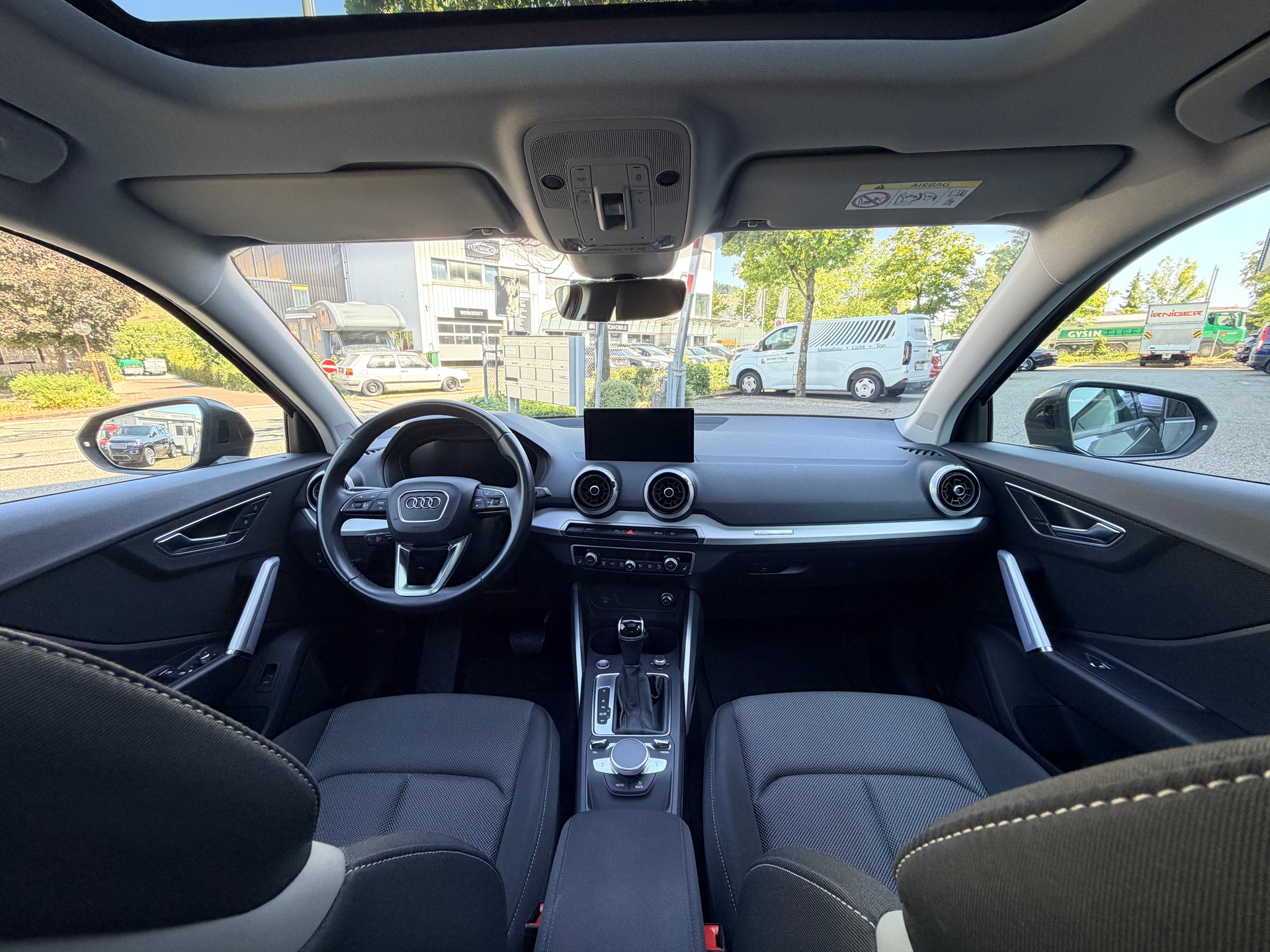 AUDI Q2 35 TFSI S line S-tronic-image-11