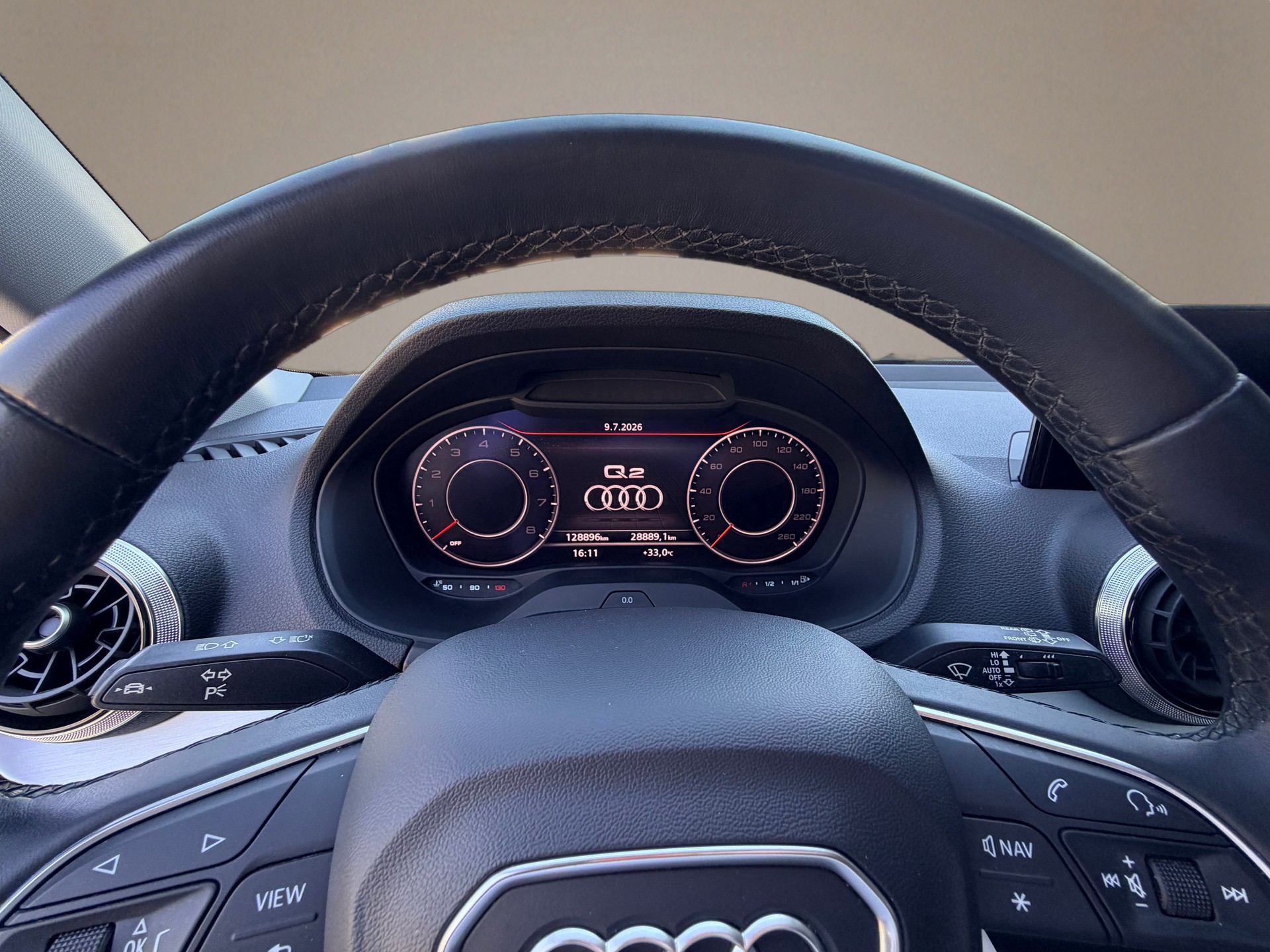AUDI Q2 35 TFSI S line S-tronic-image-12