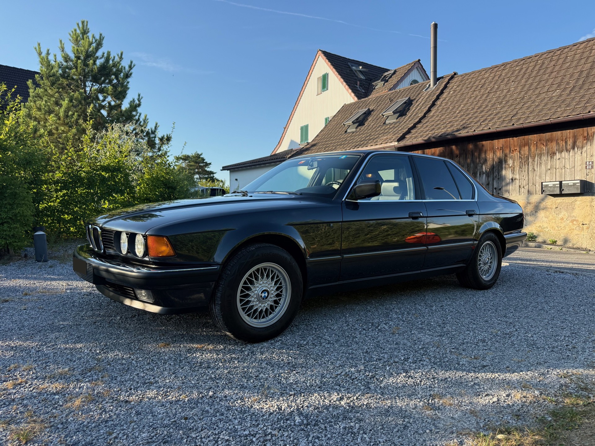 BMW 735-image-19