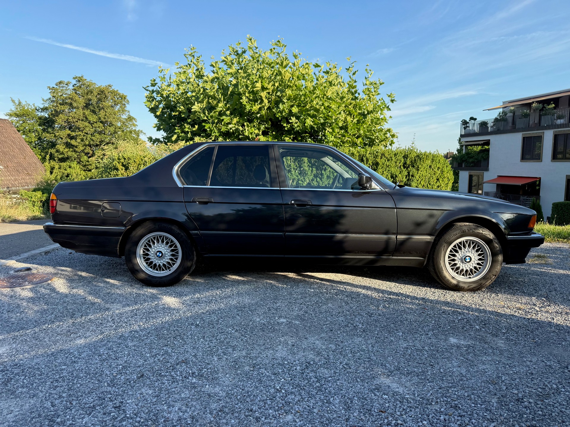 BMW 735-image-17