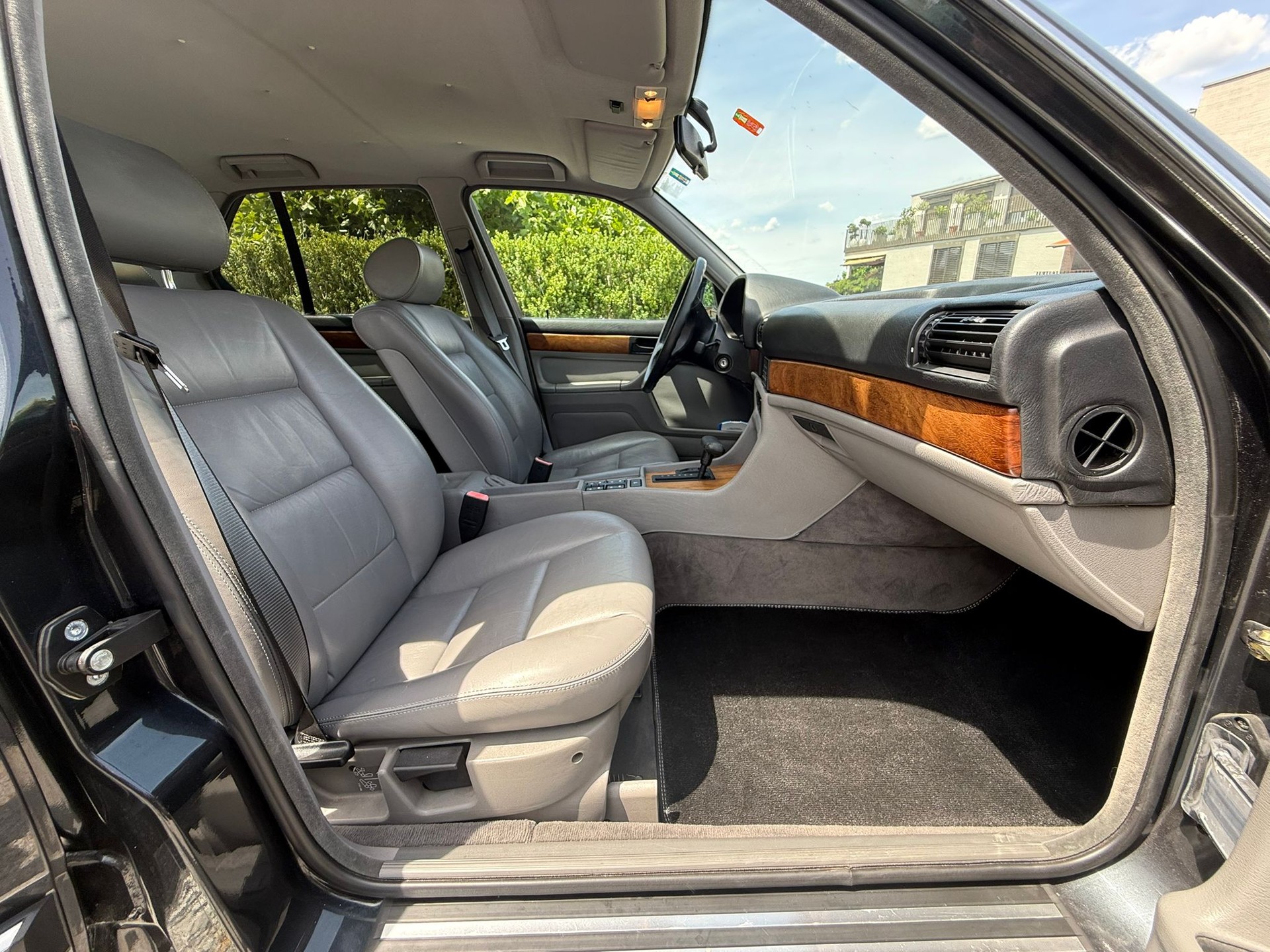 BMW 735-image-2