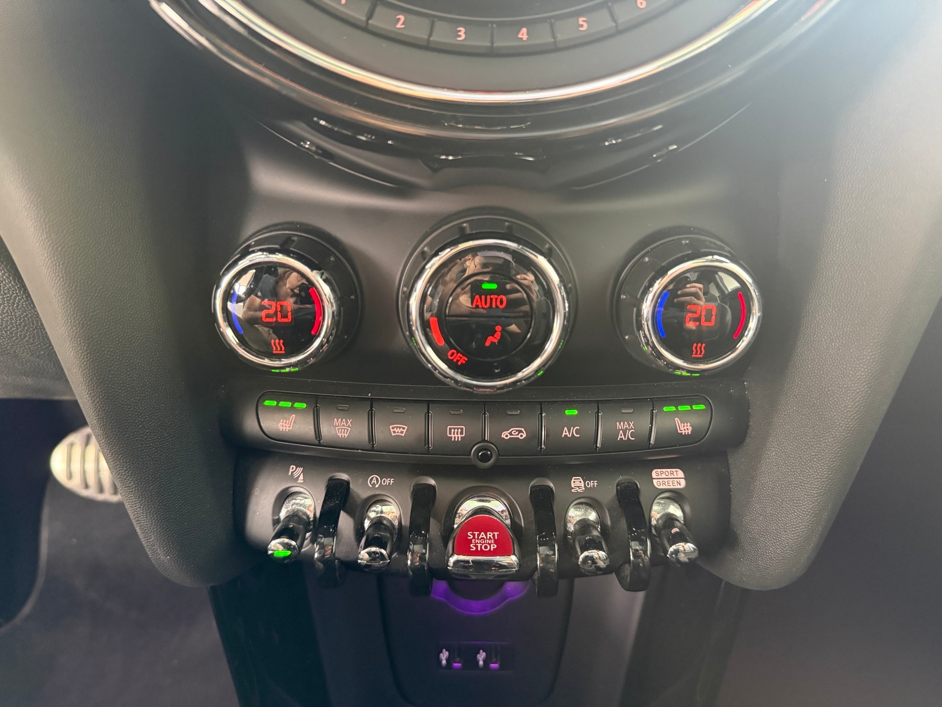 MINI Cooper John Cooper Works Steptronic-image-15