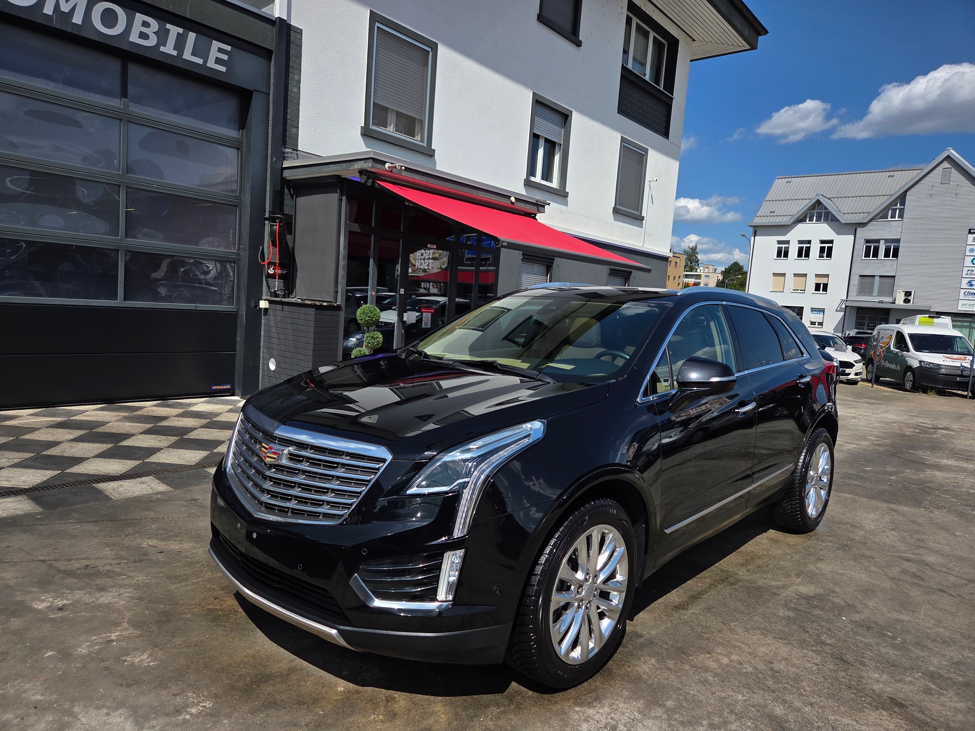 CADILLAC XT5 Crossover 3.6 Luxury Automatic-showroom-element-2