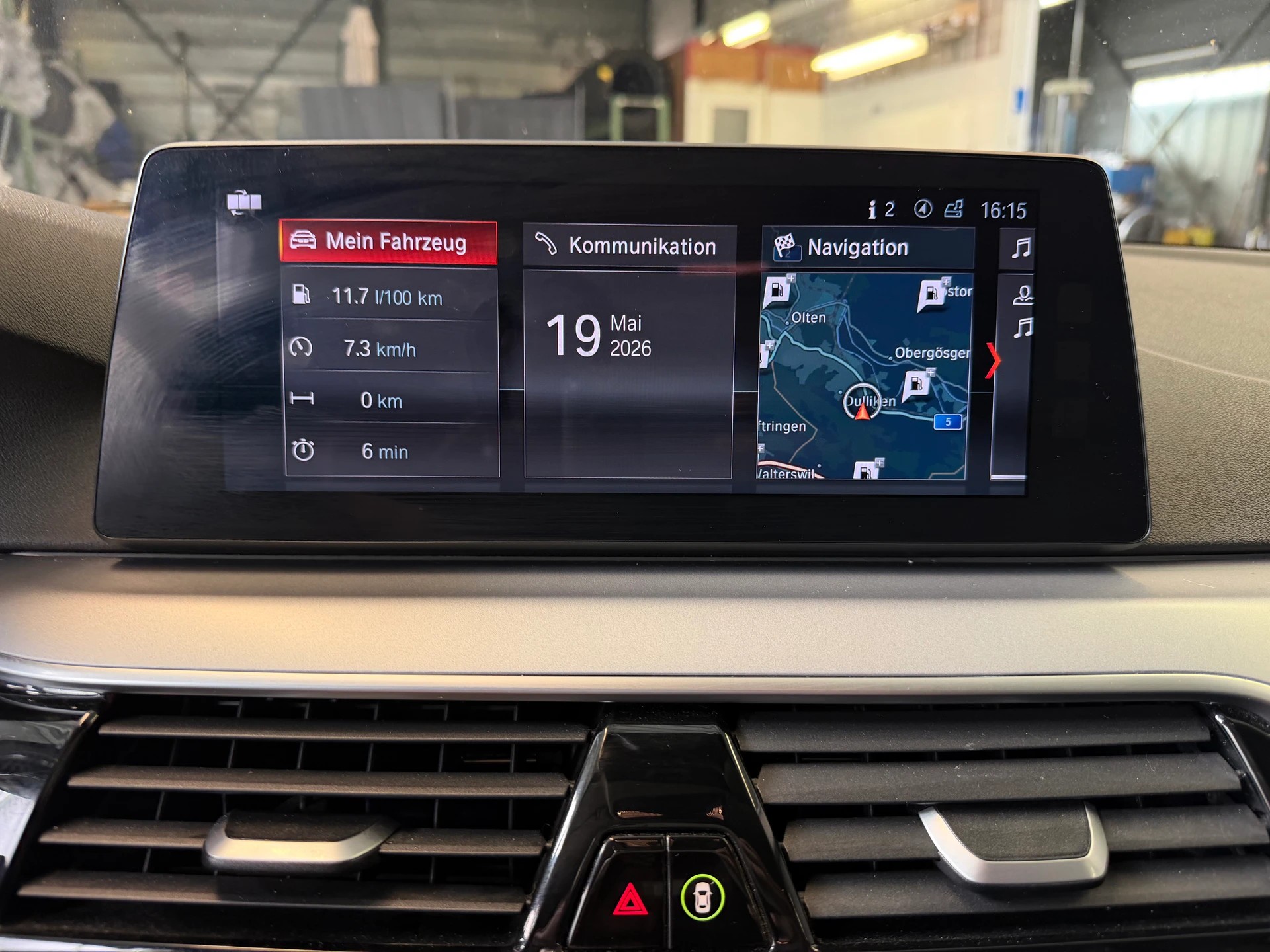 BMW 520d Steptronic | Frisch MFK | Navi | Adaptiv LED | Driving Assistant-image-15