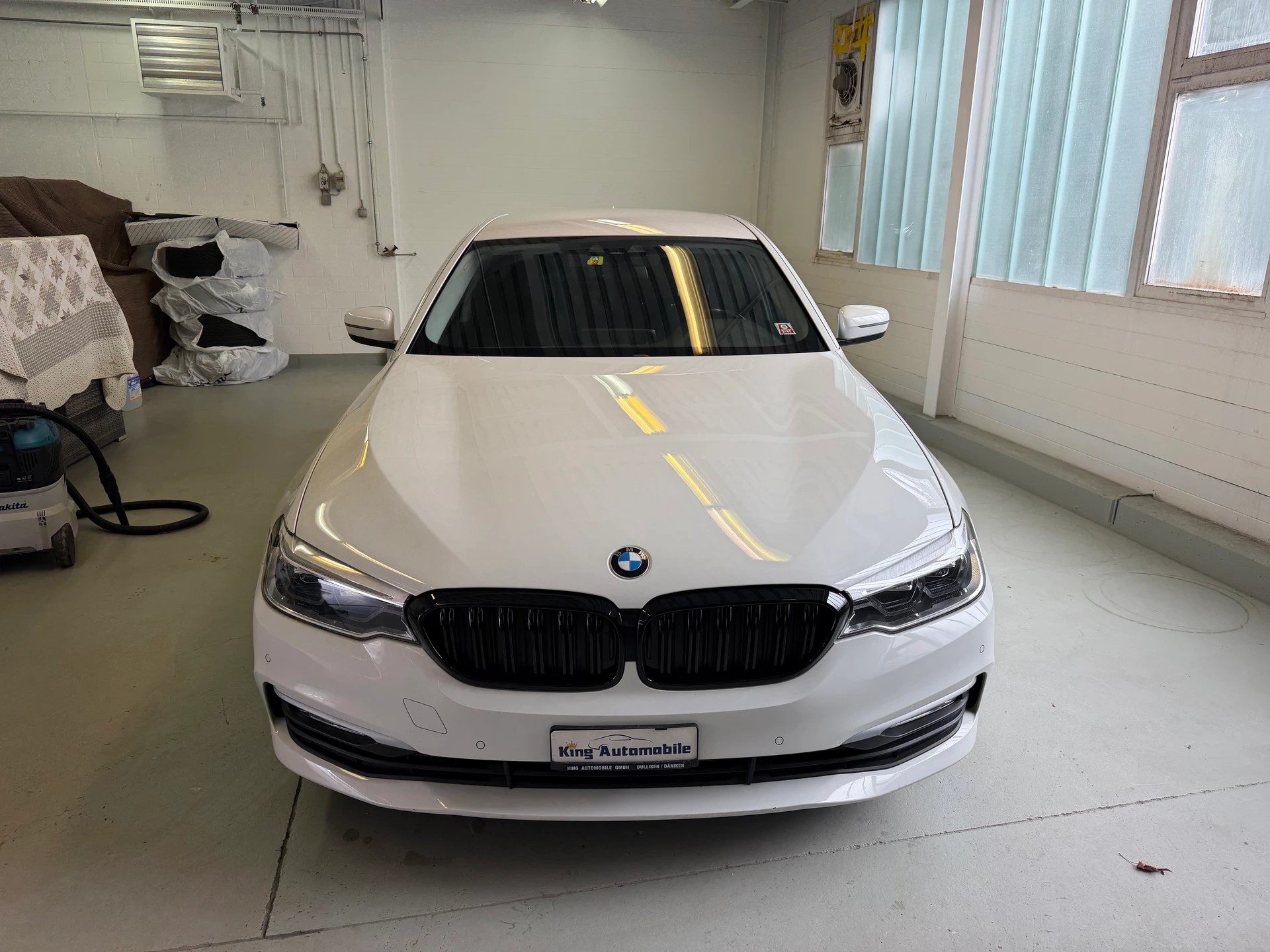 BMW 520d Steptronic | Frisch MFK | Navi | Adaptiv LED | Driving Assistant-showroom-element-2