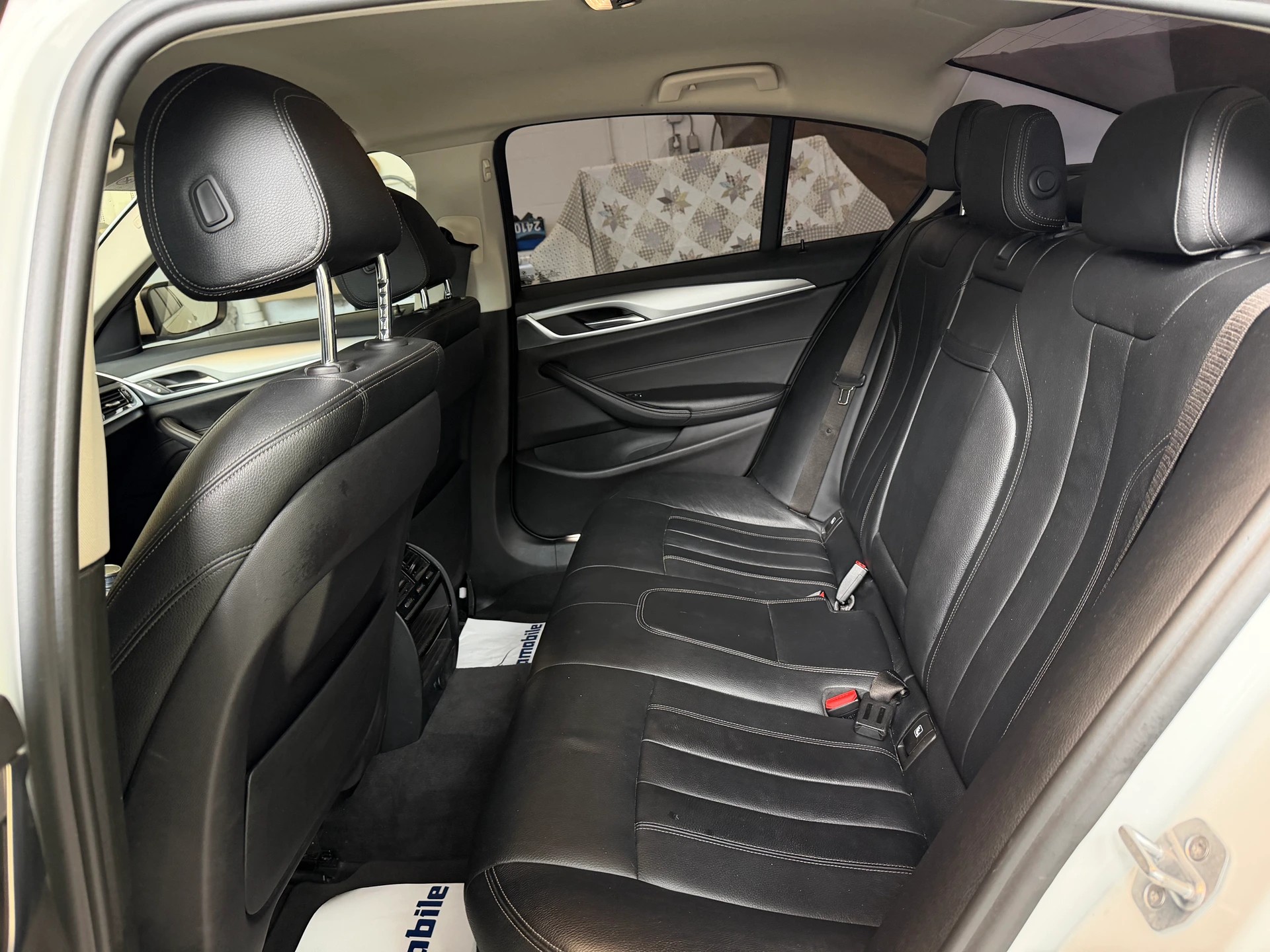BMW 520d Steptronic | Frisch MFK | Navi | Adaptiv LED | Driving Assistant-image-10