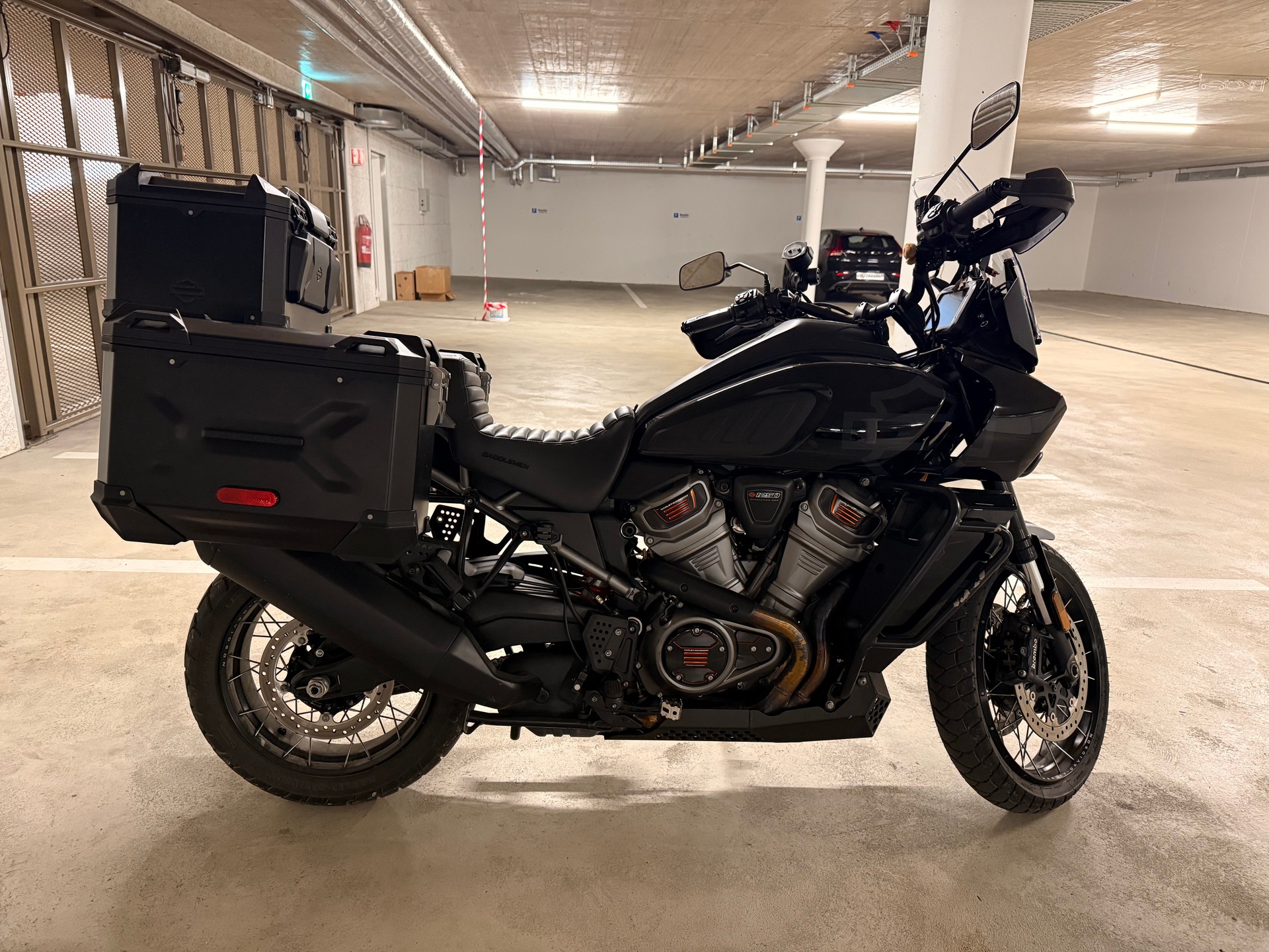 HARLEY-DAVIDSON RA Pan America 1250 Special-image-0